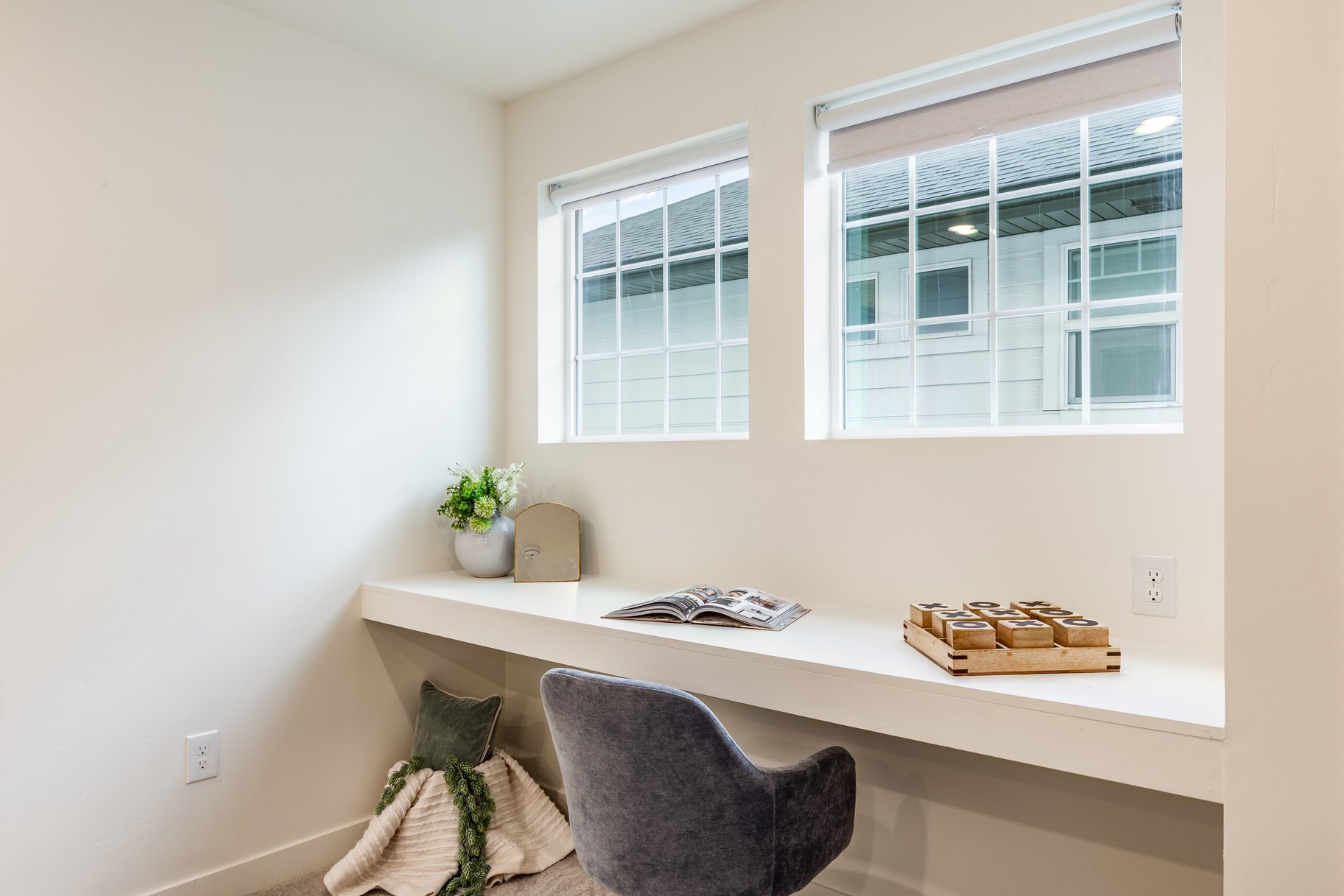  Fresh, Bright & Beautiful 2-Story Home - 物件實景