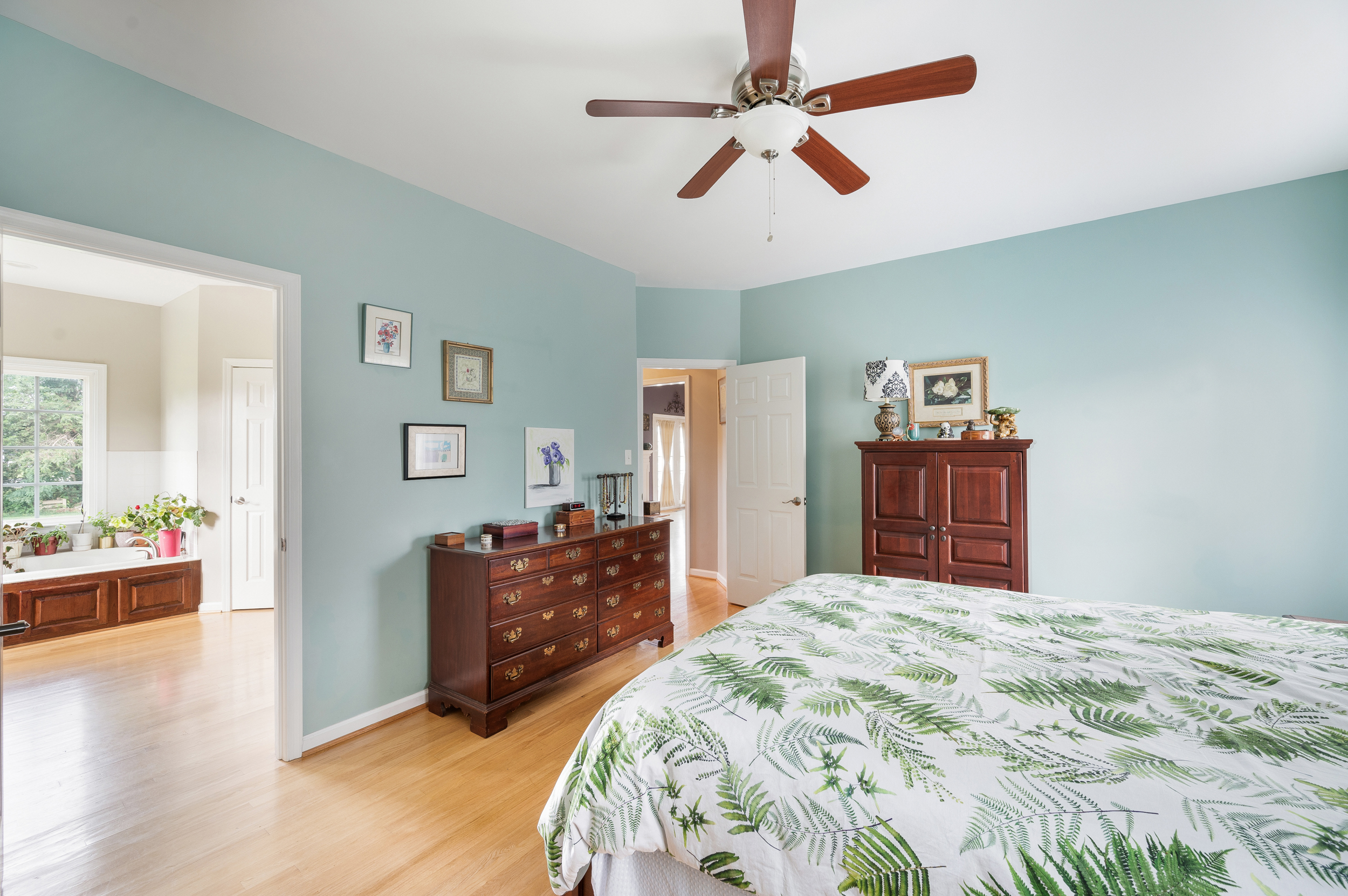 Forest, Virginia, 24551, United States, 4 Bedrooms Bedrooms, ,4 BathroomsBathrooms,Residential,For Sale,1902998