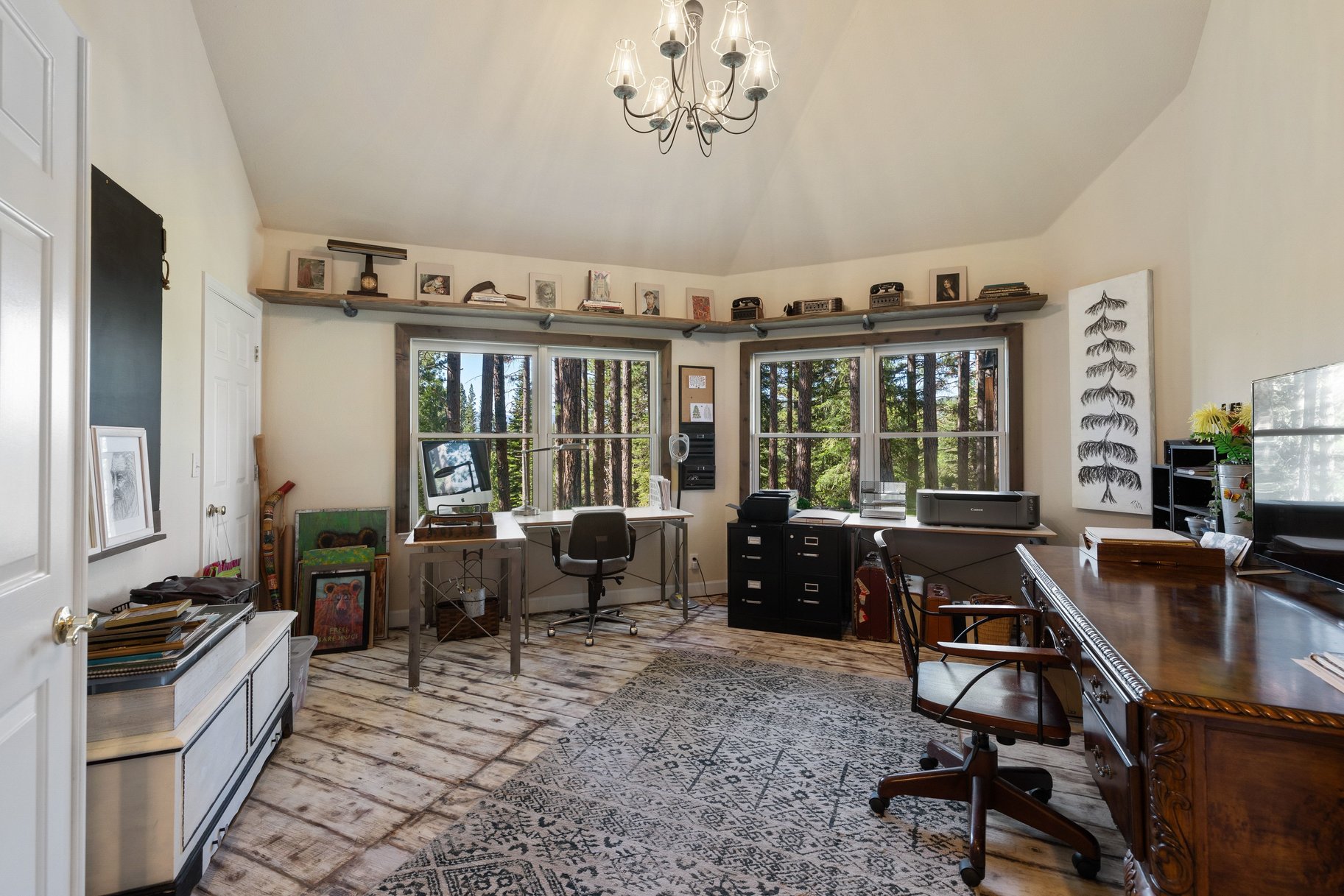  Hilltop Whitehawk Ranch Estate with Sweeping Meadow, Pond & Mountain Views - 物件實景