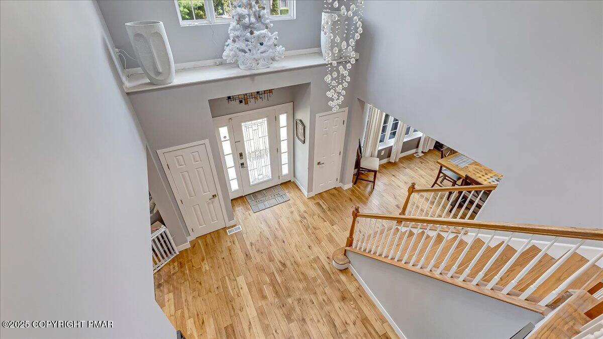 East Stroudsburg, Pennsylvania, 18302, United States, 5 Bedrooms Bedrooms, ,4 BathroomsBathrooms,Residential,For Sale,1980579