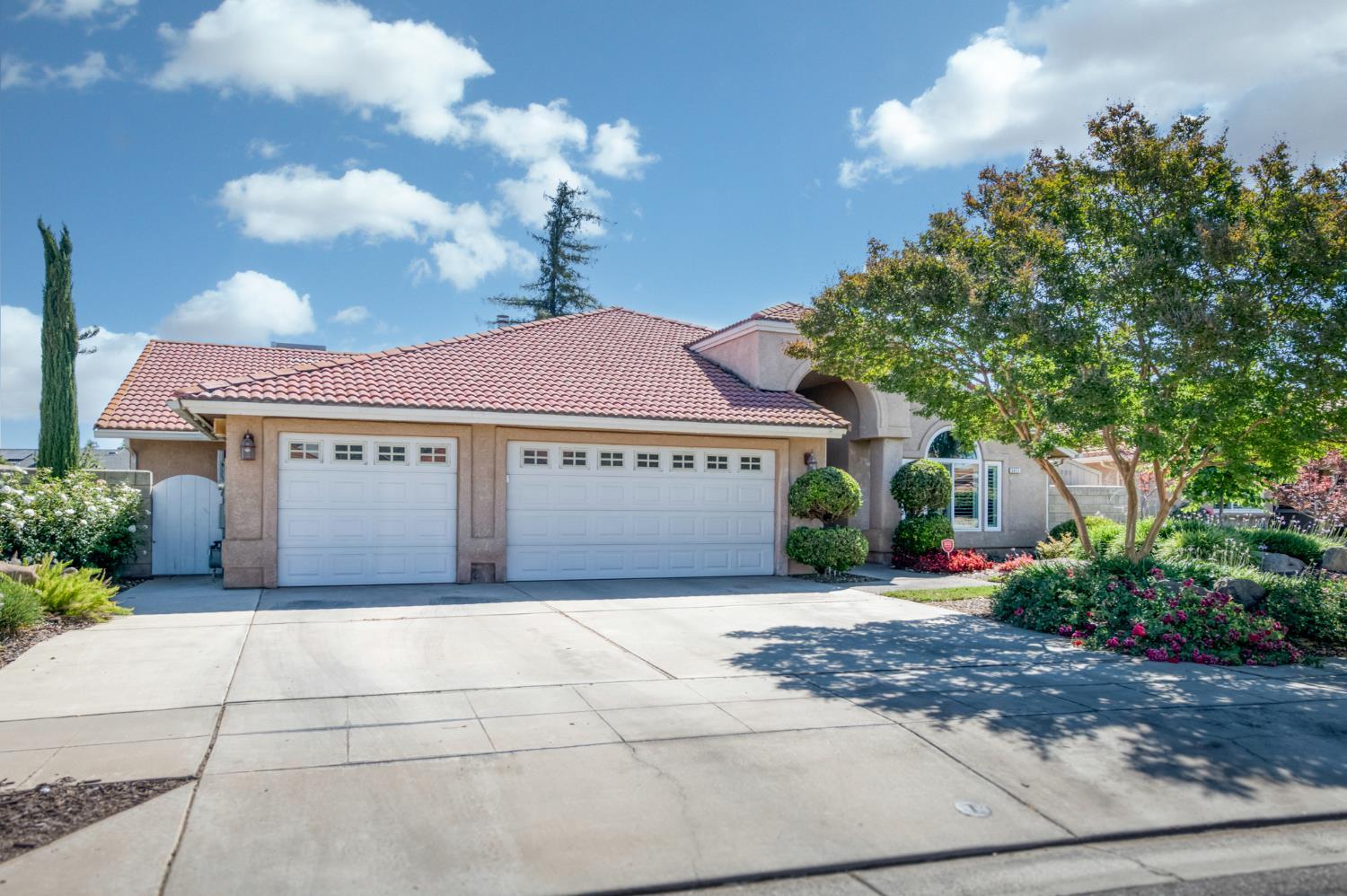 Madera, California, 93637, United States, 3 Bedrooms Bedrooms, ,3 BathroomsBathrooms,Residential,For Sale,2048519