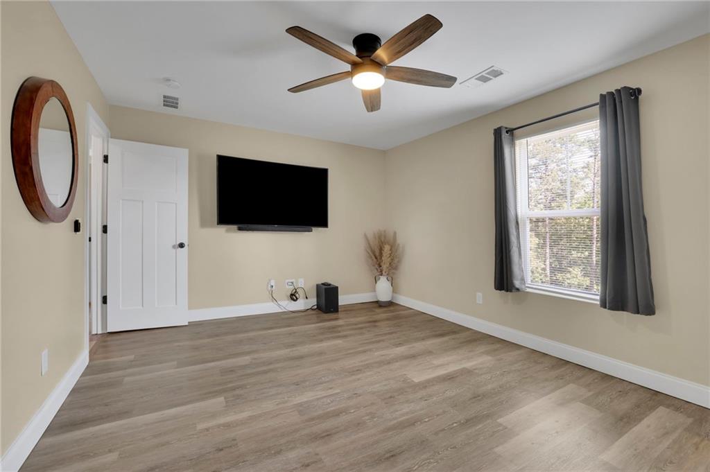 Dahlonega, Georgia, 30533, United States, 4 Bedrooms Bedrooms, ,4 BathroomsBathrooms,Residential,For Sale,1889816