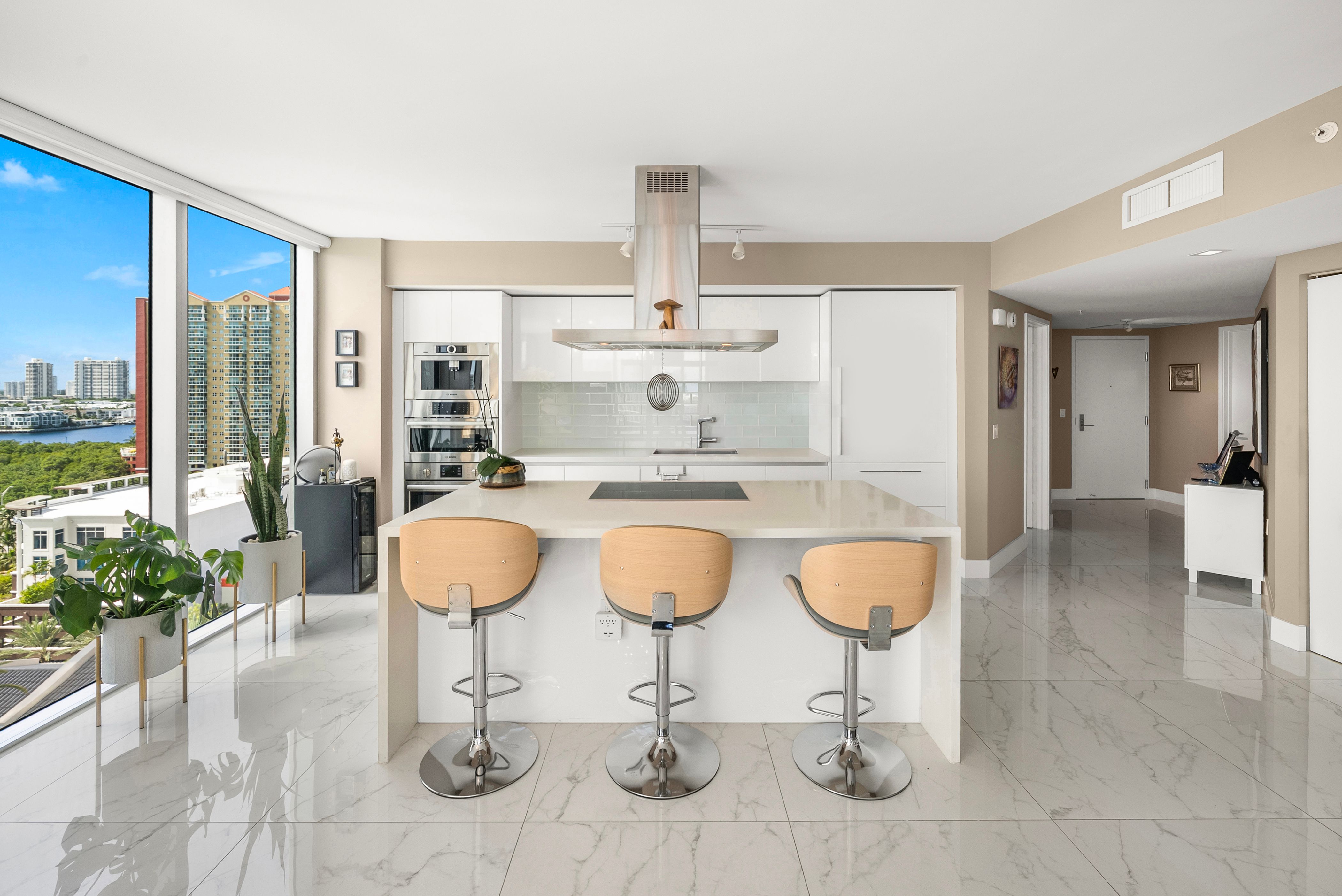  300 Sunny Isles Blvd, Sunny Isles Beach, FL, 33160 - 物件實景