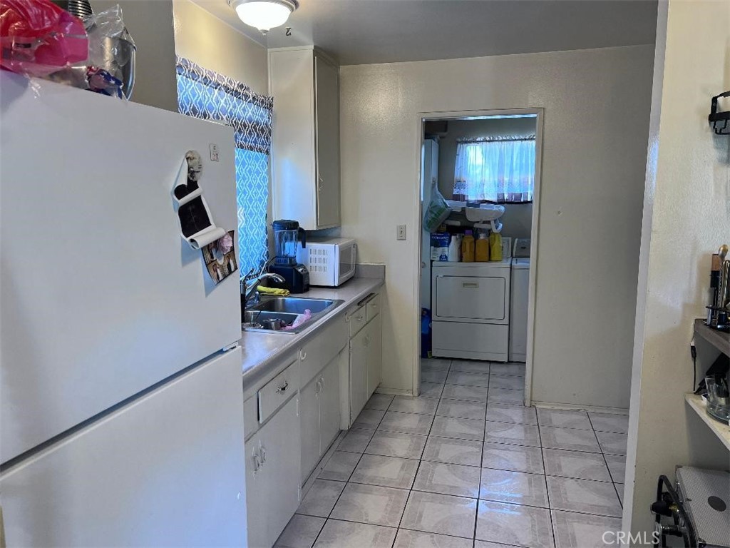 Santa Maria, California, 93458, United States, 4 Bedrooms Bedrooms, ,3 BathroomsBathrooms,Residential,For Sale,1976210