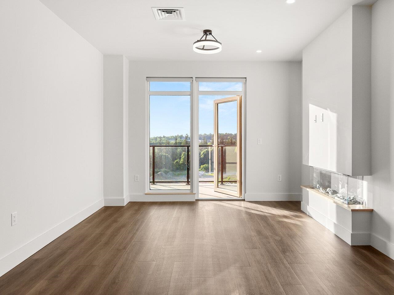 Burlington, Vermont, 05401, United States, 1 Bedroom Bedrooms, ,Residential,For Sale,1776931