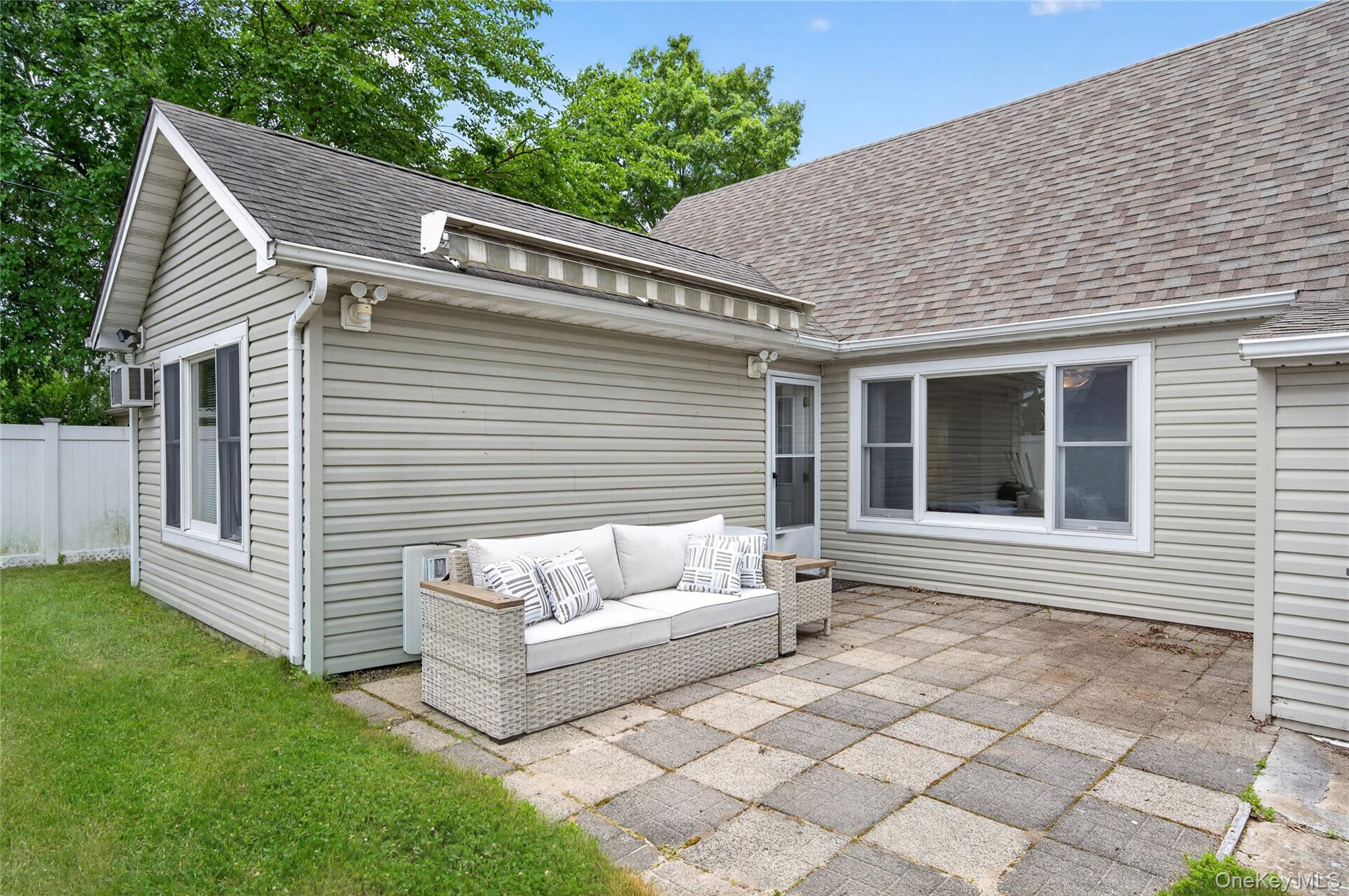  39 Boat Lane, Levittown, NY, 11756 - 物件實景
