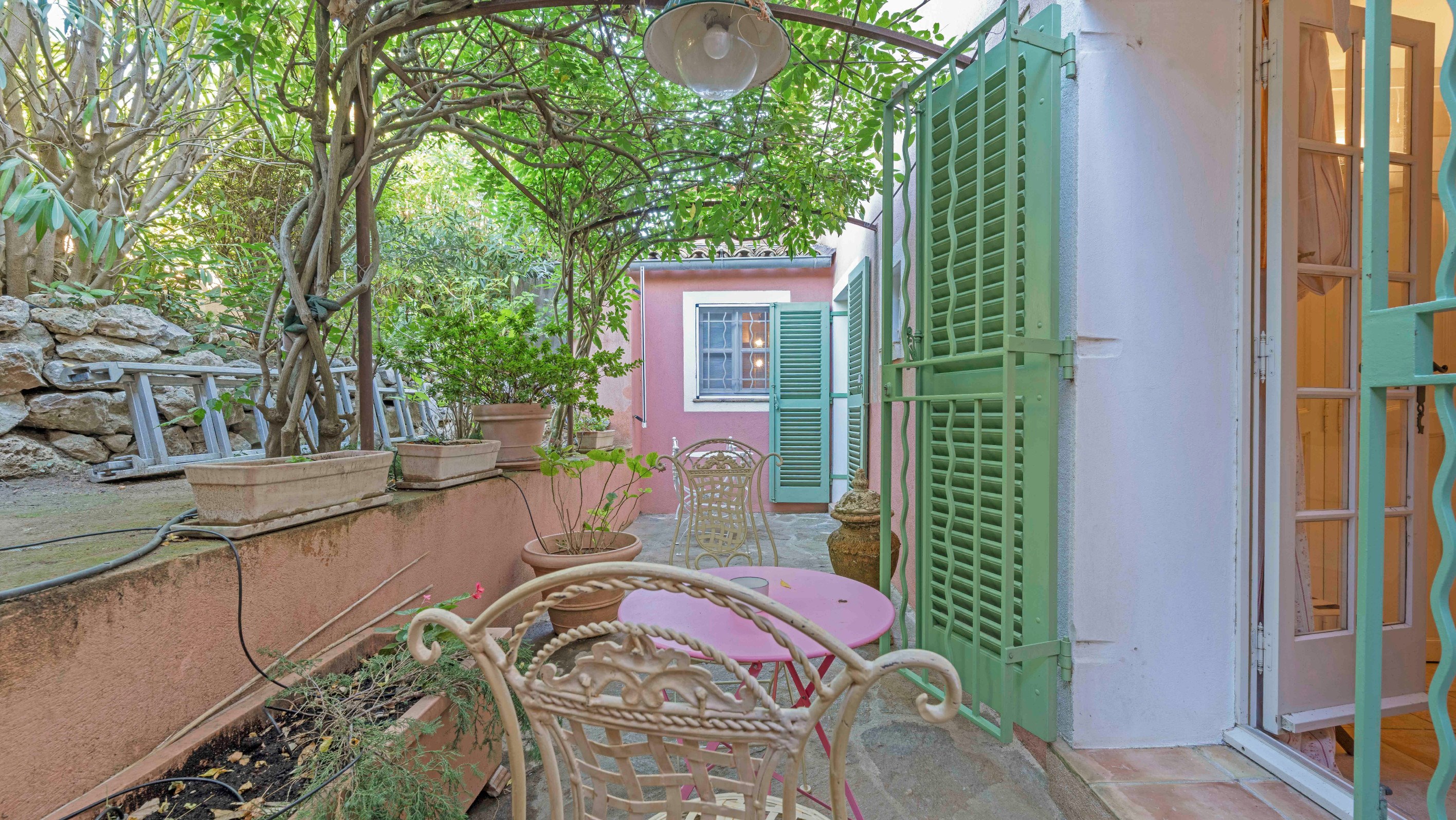  Charming Provençal villa with sea view near Saint-Tropez – French Riviera - 物件實景