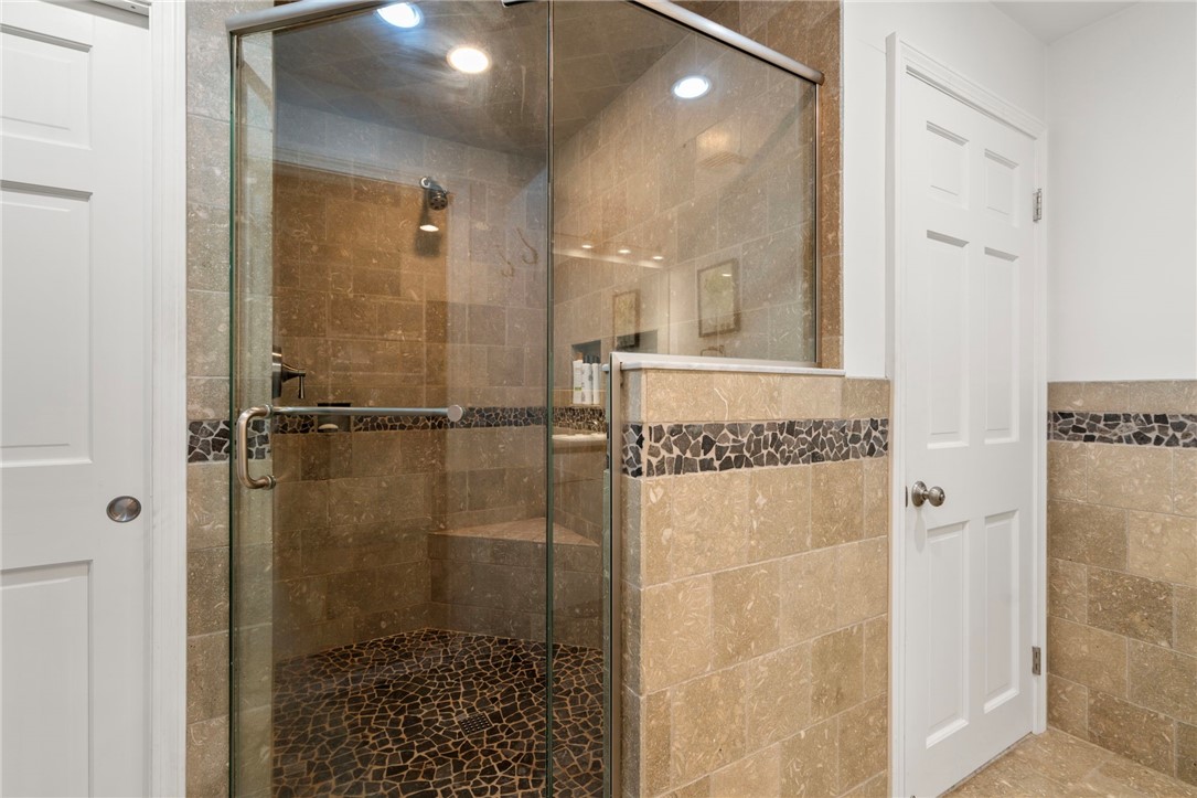Cranston, Rhode Island, 02920, United States, 4 Bedrooms Bedrooms, ,5 BathroomsBathrooms,Residential,For Sale,1916755