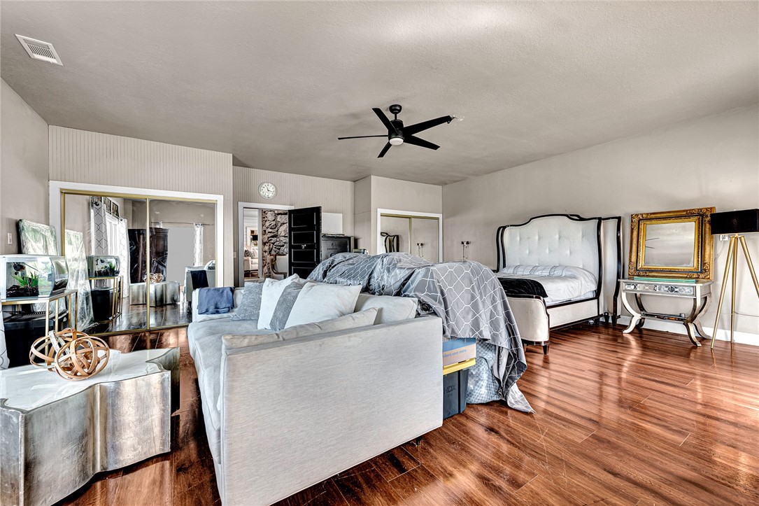 Bentonville, Arkansas, 72713, United States, 4 Bedrooms Bedrooms, ,2 BathroomsBathrooms,Residential,For Sale,1947992