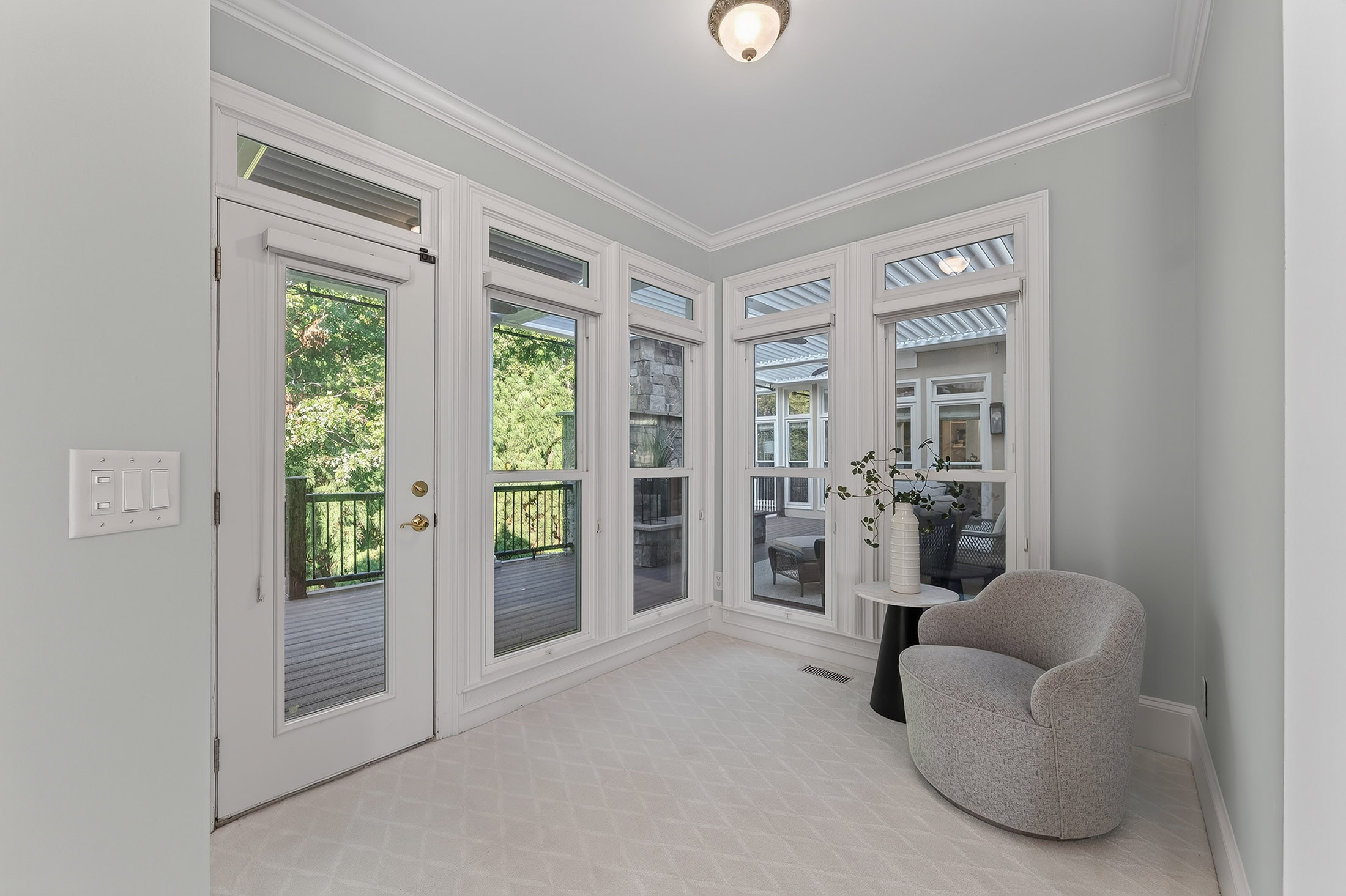  Custom-Built Home in The Grove at Highland Pointe - 物件實景