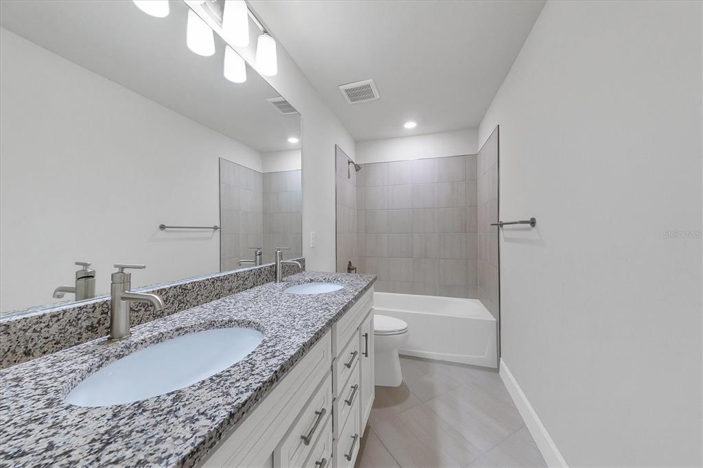 Bradenton, Florida, 34211, United States, 5 Bedrooms Bedrooms, ,4 BathroomsBathrooms,Residential,For Sale,2001693