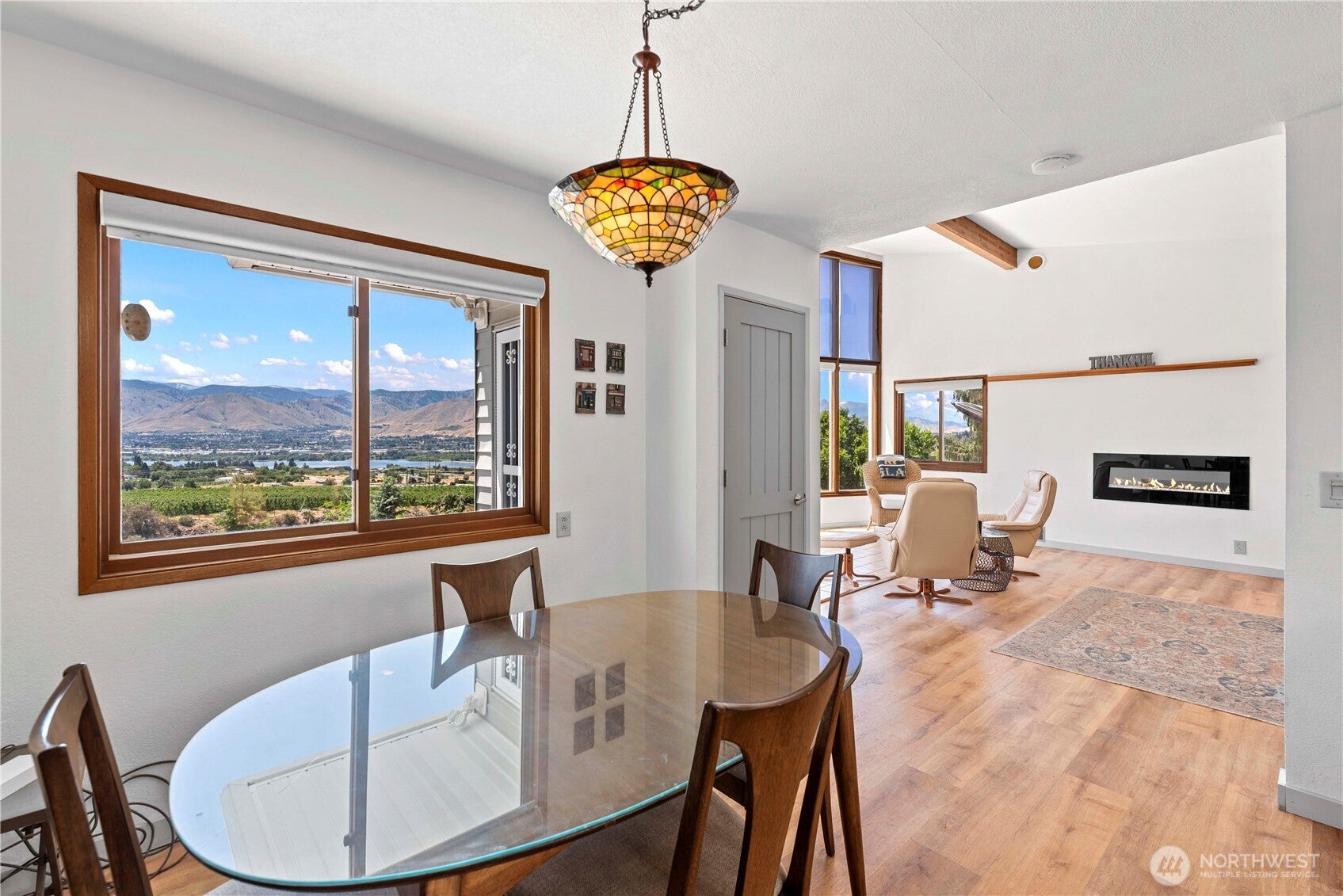East Wenatchee, Washington, 98802, United States, 3 Bedrooms Bedrooms, ,2 BathroomsBathrooms,Residential,For Sale,1876357