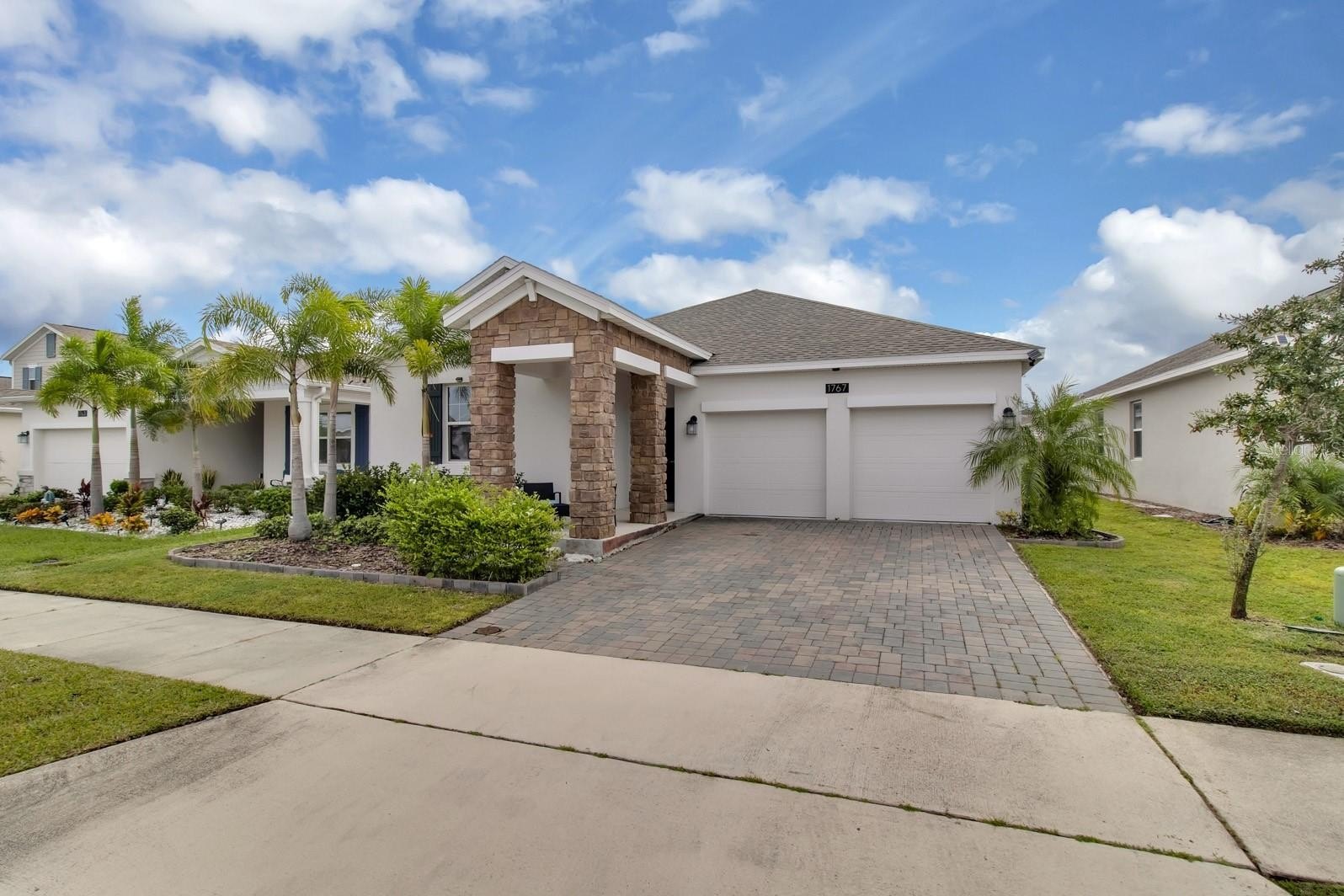 KISSIMMEE, Florida, 34744, United States, 4 Bedrooms Bedrooms, ,3 BathroomsBathrooms,Residential,For Sale,1974958
