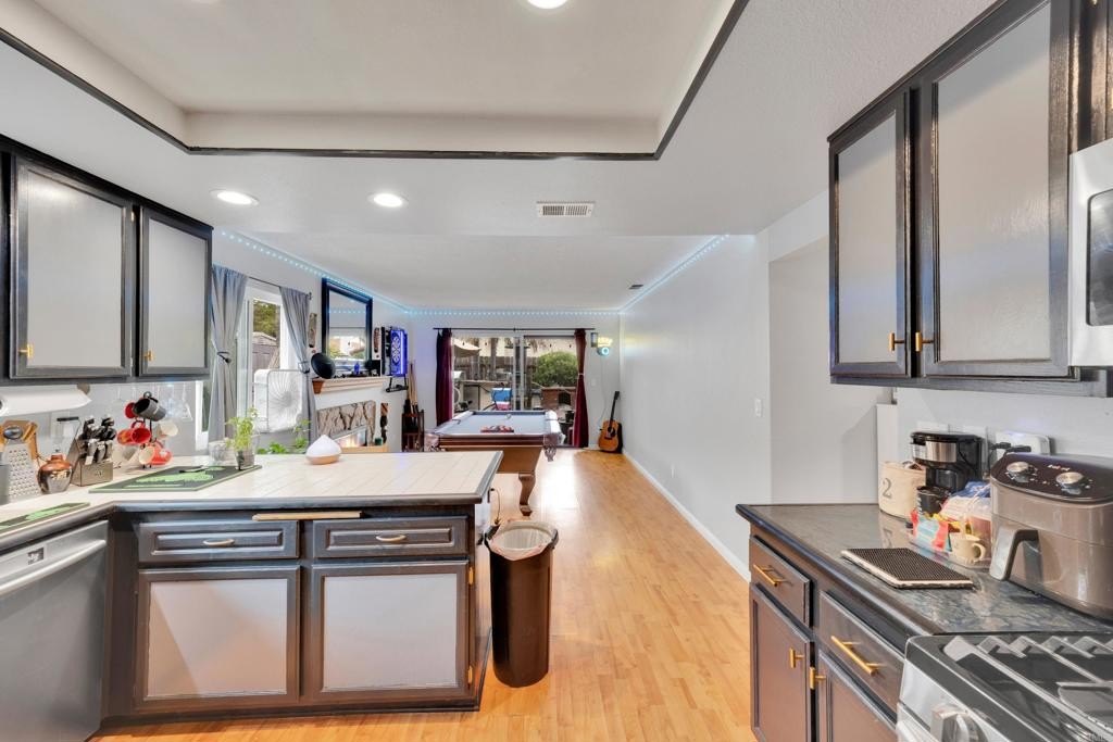 Oceanside, California, 92057, United States, 3 Bedrooms Bedrooms, ,2 BathroomsBathrooms,Residential,For Sale,1939710