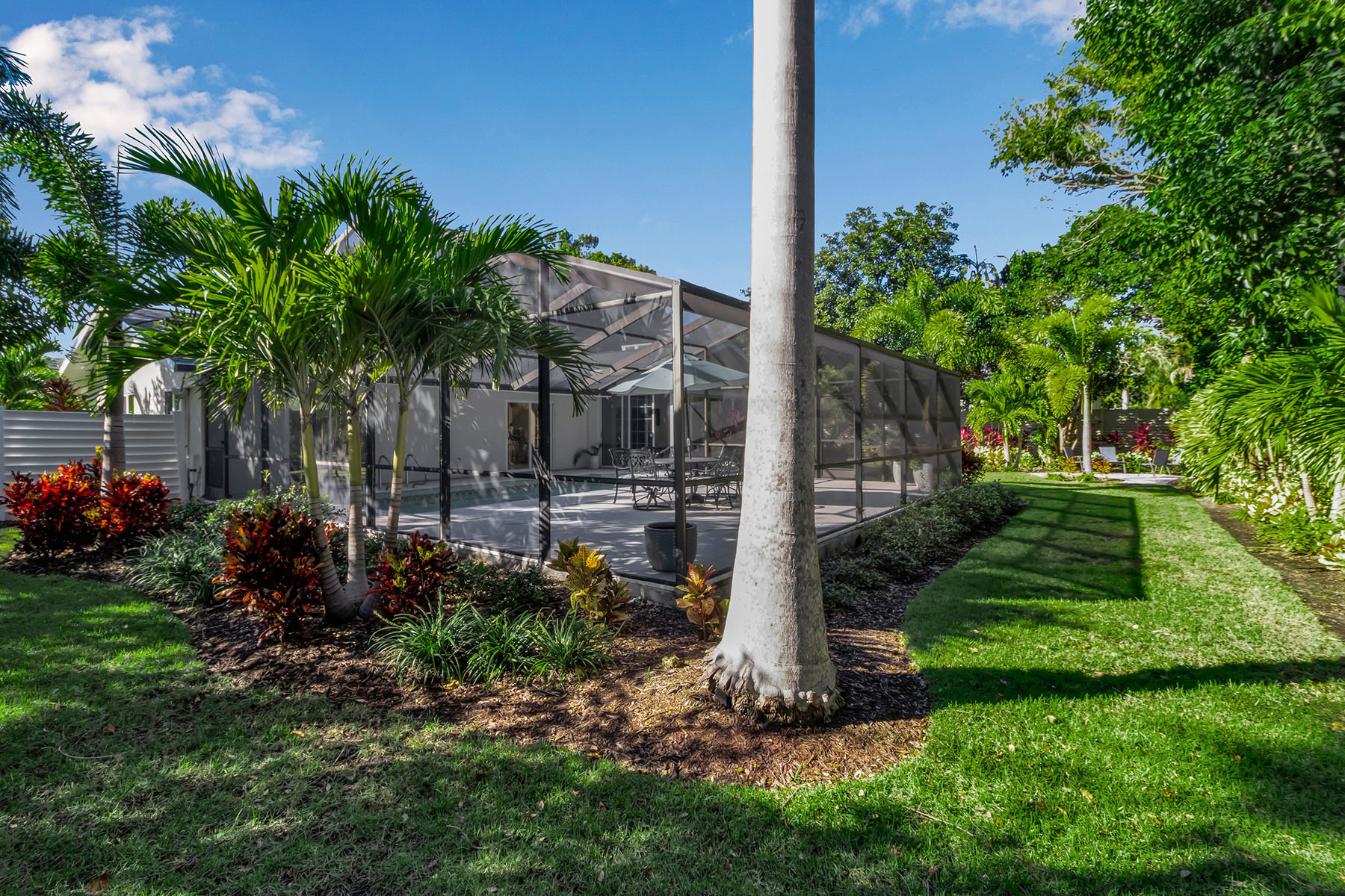  JOHNSON ESTATES - 物件實景