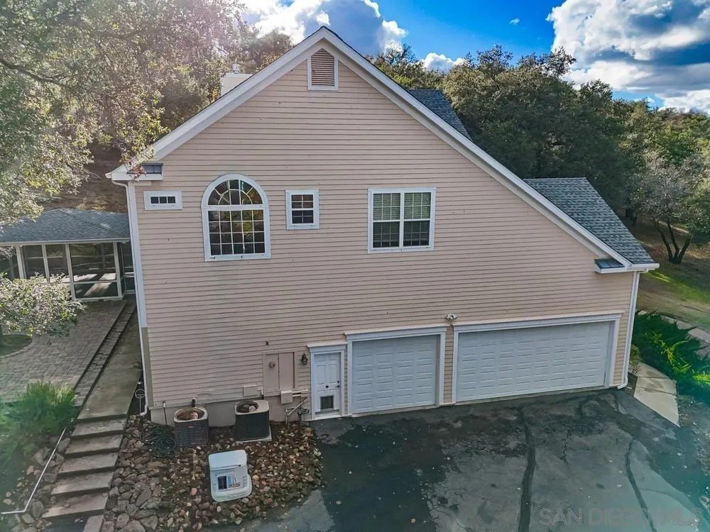 Julian, California, 92036, United States, 5 Bedrooms Bedrooms, ,5 BathroomsBathrooms,Residential,For Sale,1997382