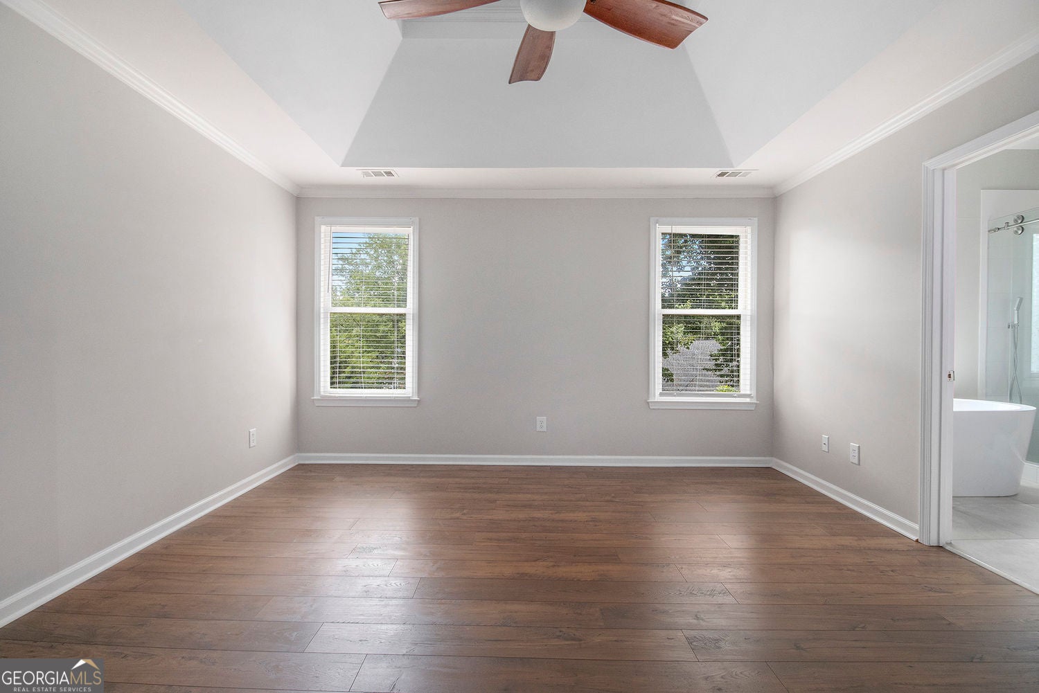 Johns Creek, Georgia, 30005, United States, 7 Bedrooms Bedrooms, ,5 BathroomsBathrooms,Residential,For Sale,1951994