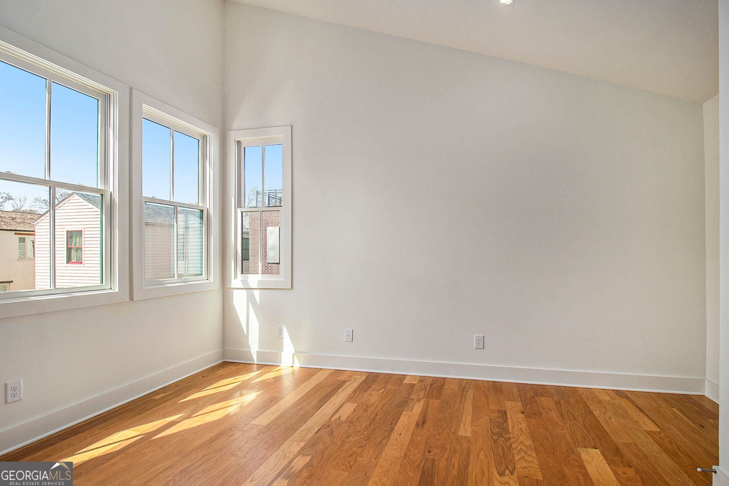 Fayetteville, Georgia, 30214, United States, 3 Bedrooms Bedrooms, ,3 BathroomsBathrooms,Residential,For Sale,1859111