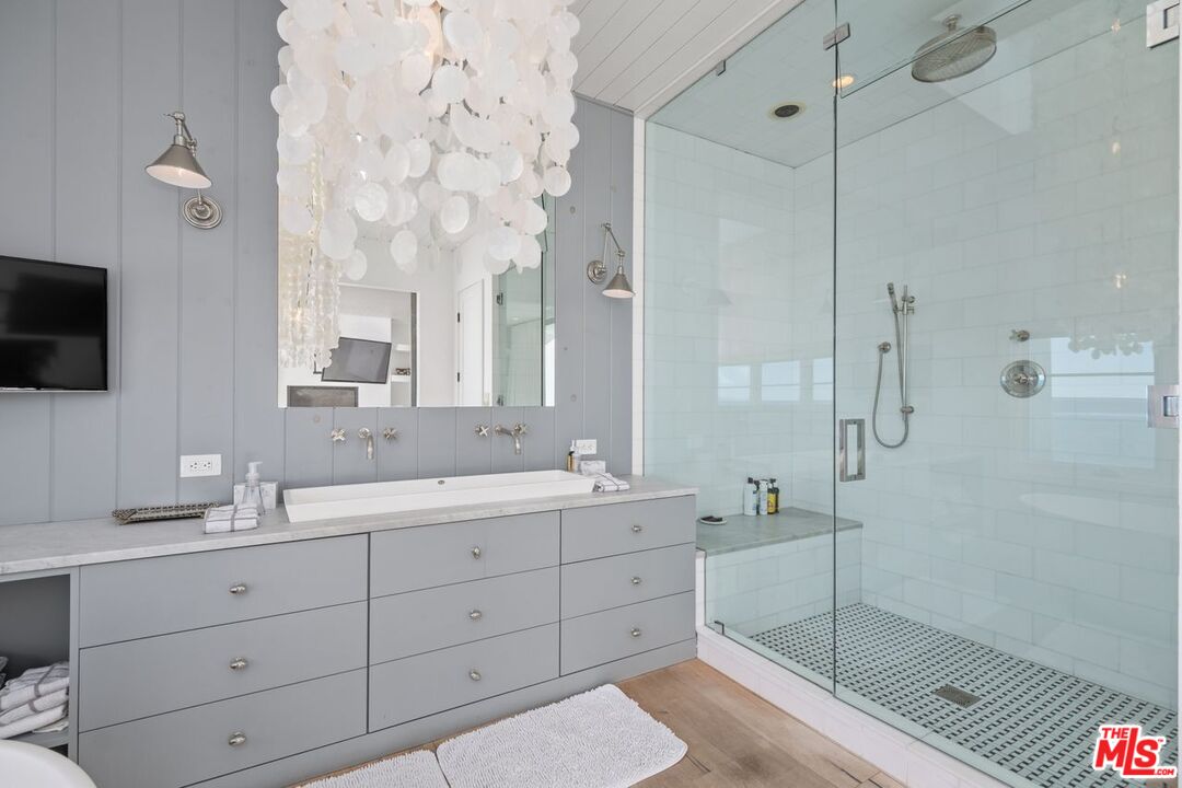 Malibu, California, 90265, United States, 3 Bedrooms Bedrooms, ,3 BathroomsBathrooms,Residential,For Sale,1994760