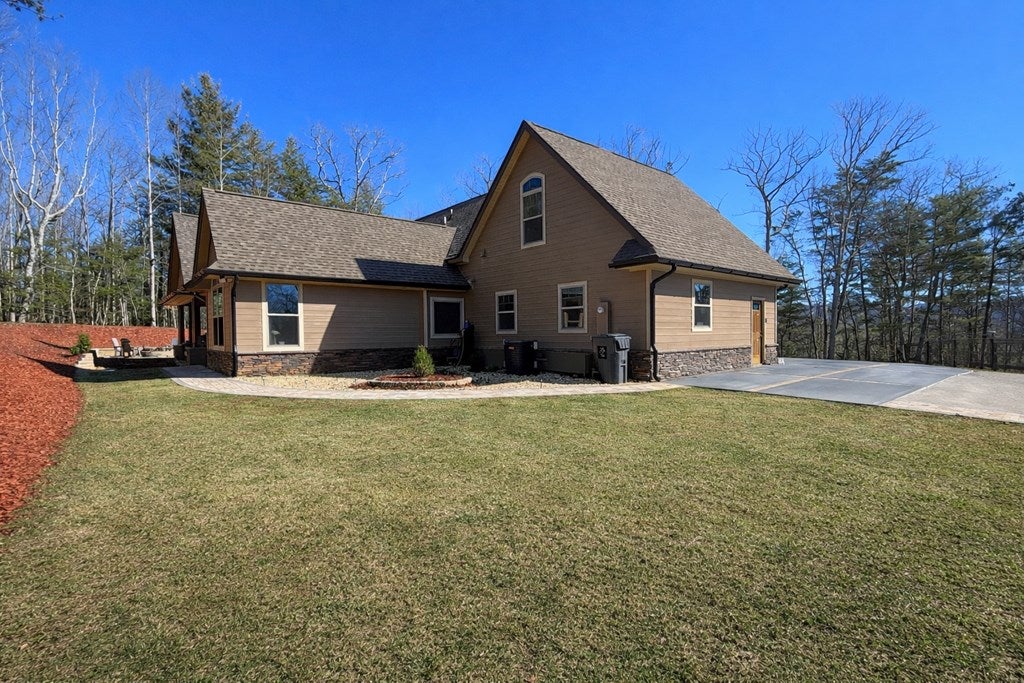 Young Harris, Georgia, 30582, United States, 3 Bedrooms Bedrooms, ,3 BathroomsBathrooms,Residential,For Sale,2013393