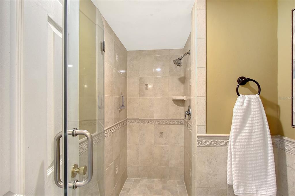 Sarasota, Florida, 34236, United States, 2 Bedrooms Bedrooms, ,2 BathroomsBathrooms,Residential,For Sale,1866330