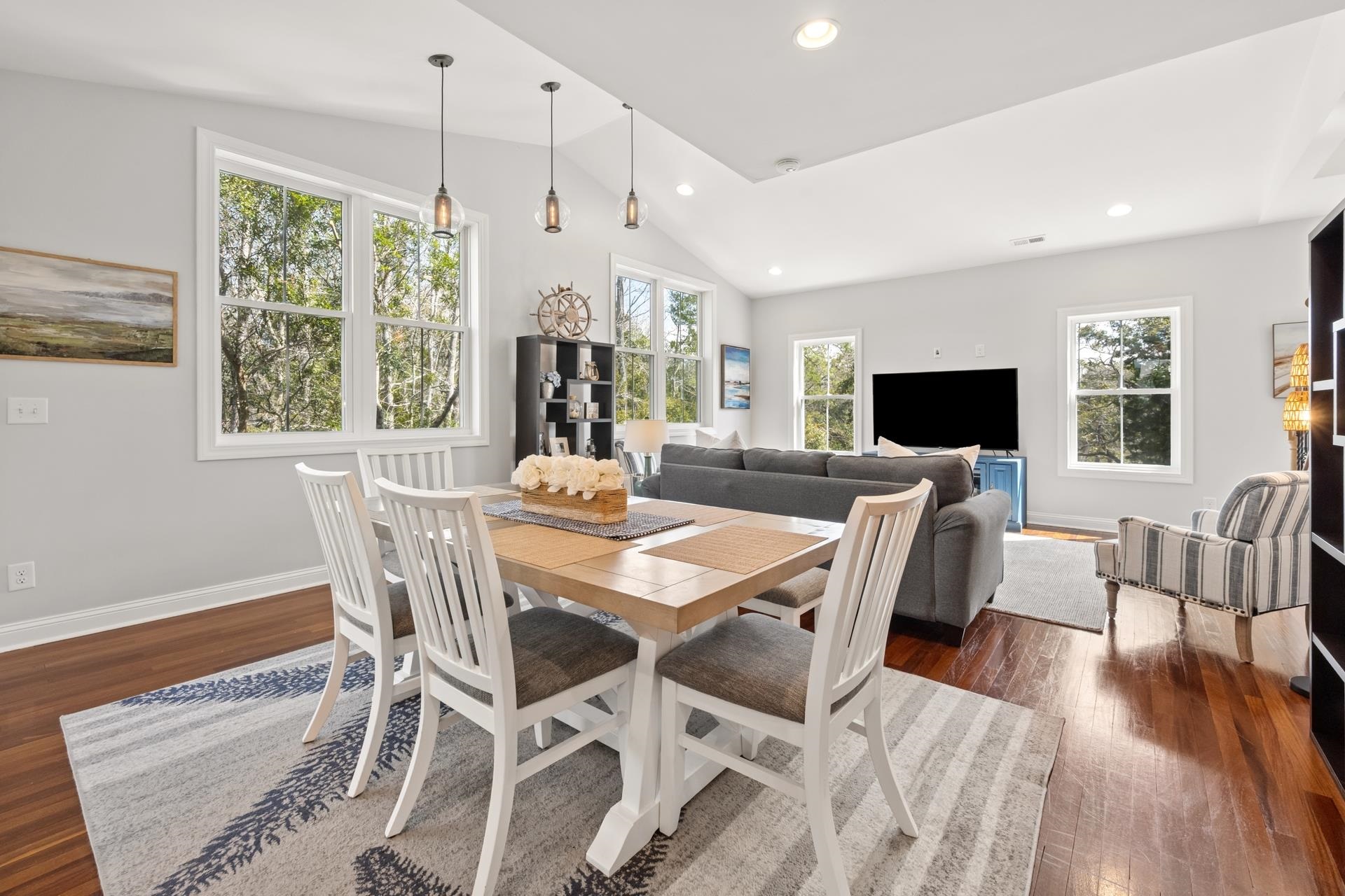  231 Watson Way - 物件實景