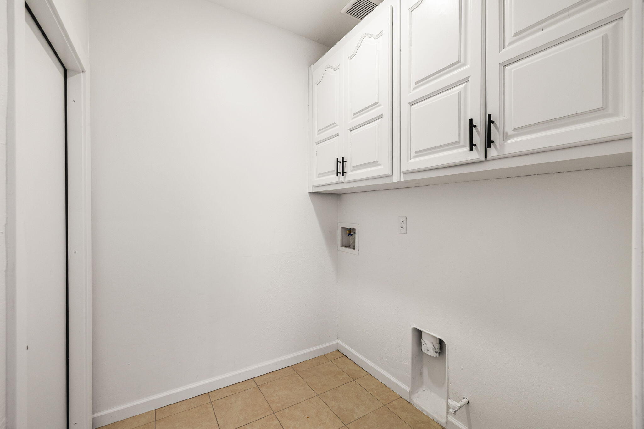 Desert Hot Springs, California, 92241, United States, 4 Bedrooms Bedrooms, ,3 BathroomsBathrooms,Residential,For Sale,1987511