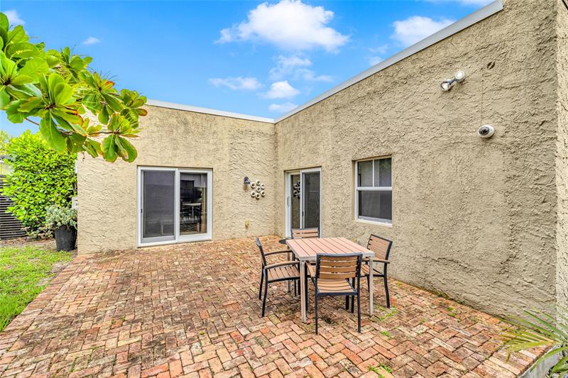 Fort Lauderdale, Florida, 33316, United States, 2 Bedrooms Bedrooms, ,1 BathroomBathrooms,Residential,For Sale,1875585