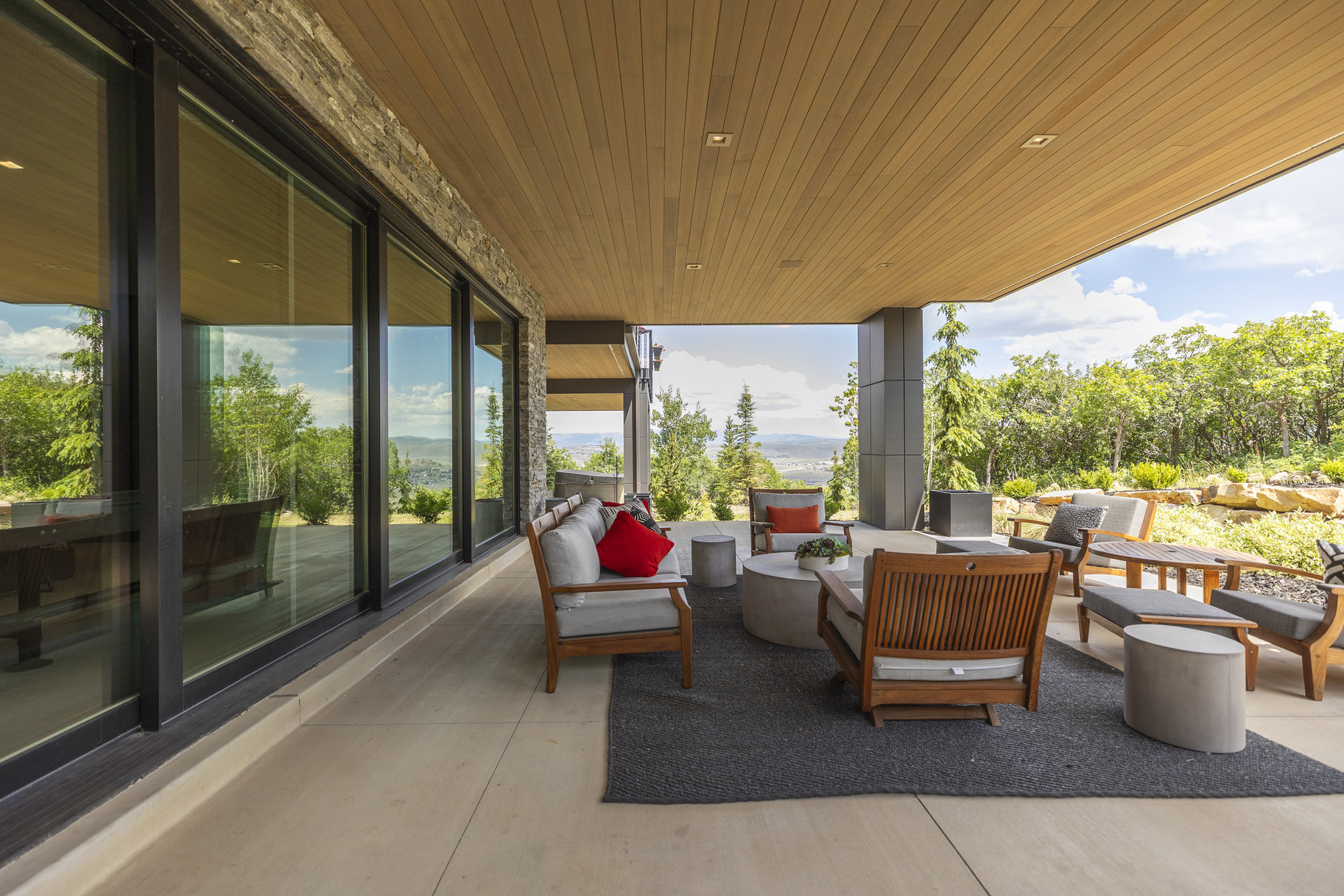  Sophisticated Mountain Design with Unmatched Views in an Elite Setting - 物件實景