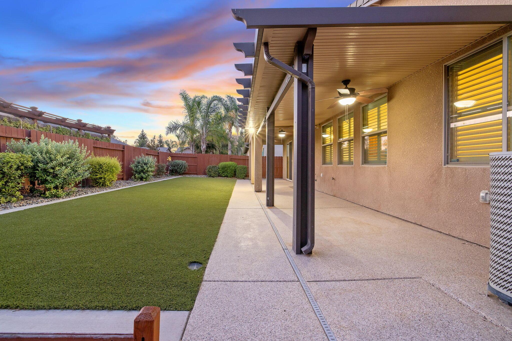 Visalia, California, 93277, United States, 3 Bedrooms Bedrooms, ,2 BathroomsBathrooms,Residential,For Sale,1937034