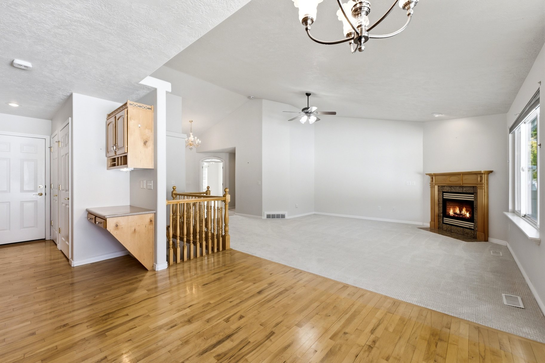  Rarely Available 55+ Home in The Vistas at Riverbend - 物件實景