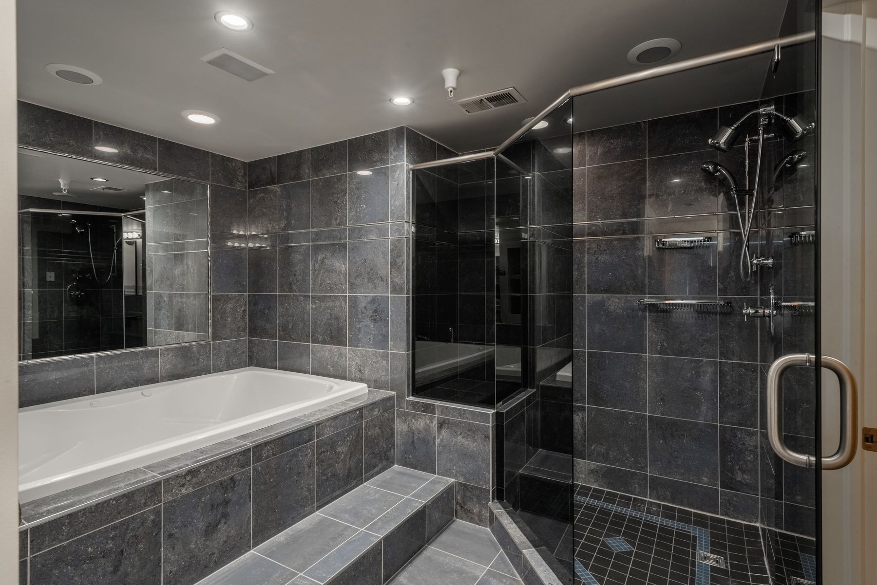  Stunning Cherry Creek Penthouse – Skyline Decks & Luxury Primary Retreat - 物件實景