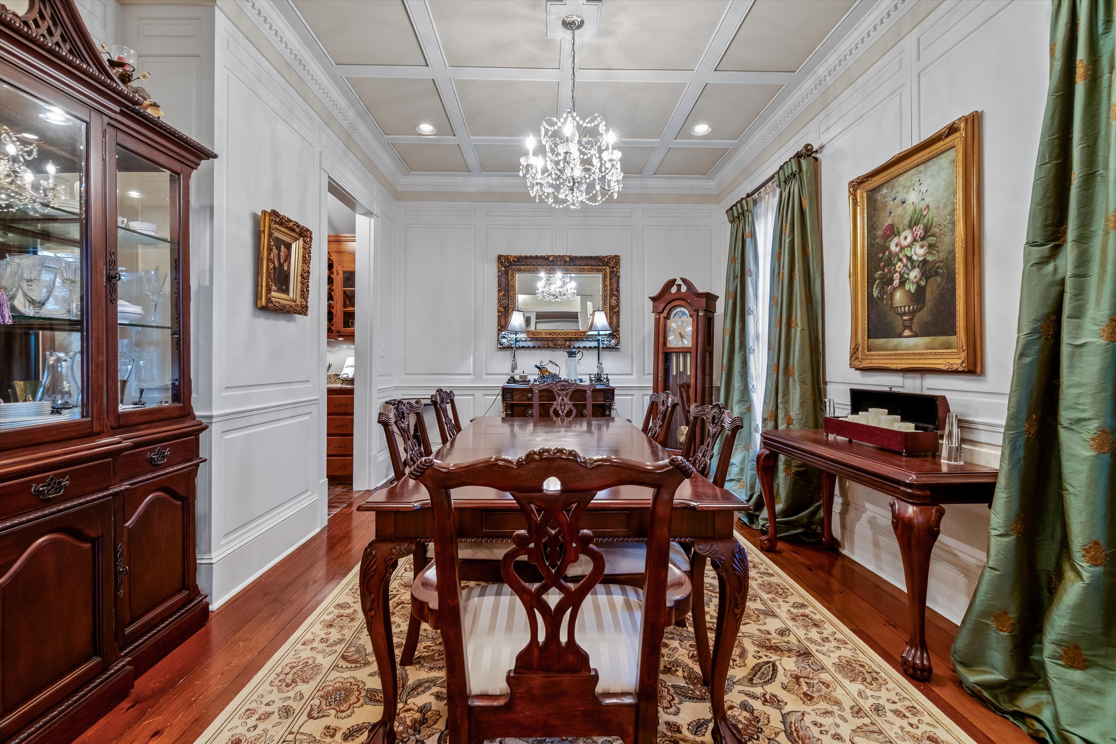 Baton Rouge, Louisiana, 70810, United States, 5 Bedrooms Bedrooms, ,6 BathroomsBathrooms,Residential,For Sale,2002046