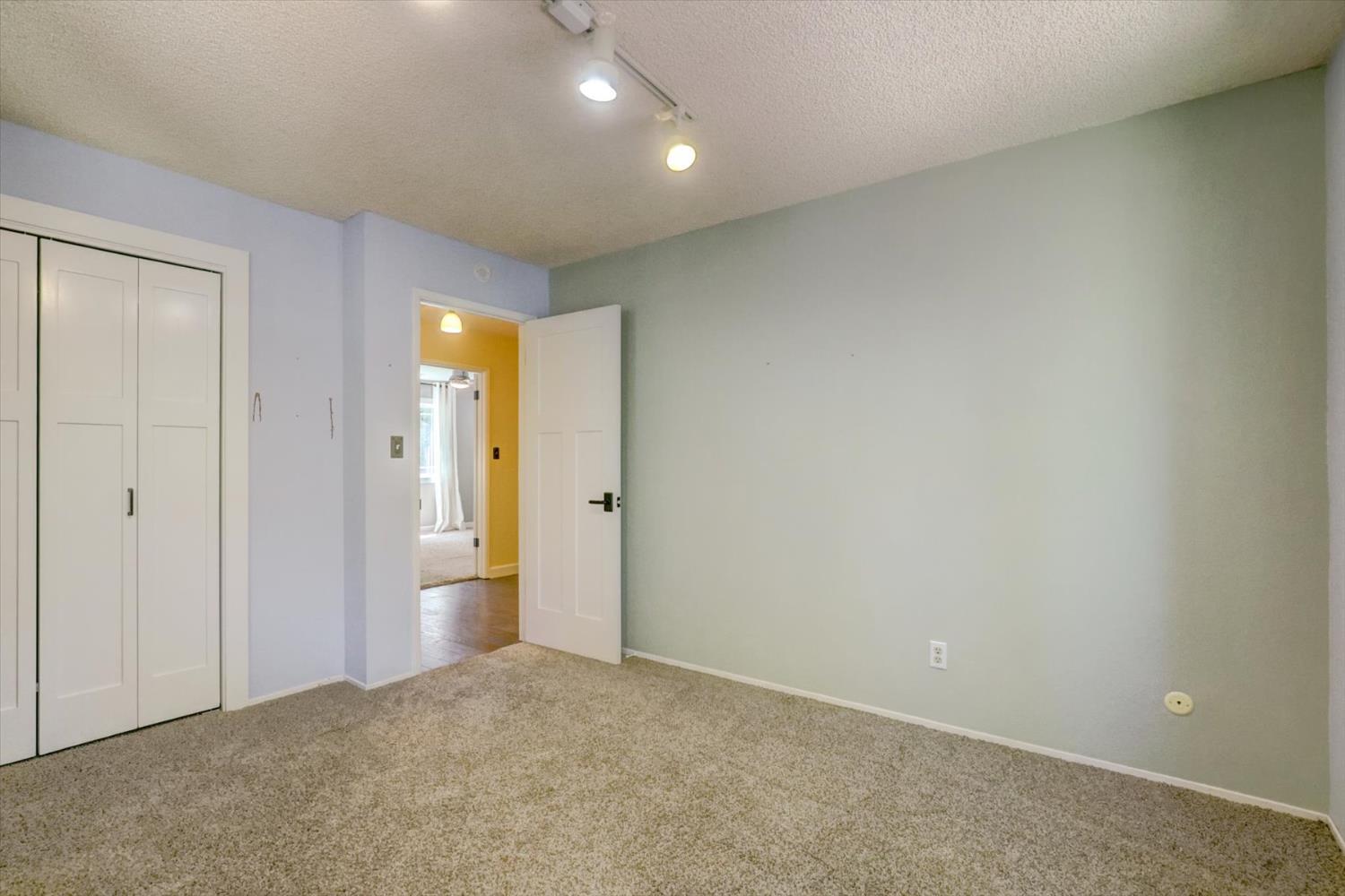 Nevada City, California, 95959, United States, 4 Bedrooms Bedrooms, ,4 BathroomsBathrooms,Residential,For Sale,1921585