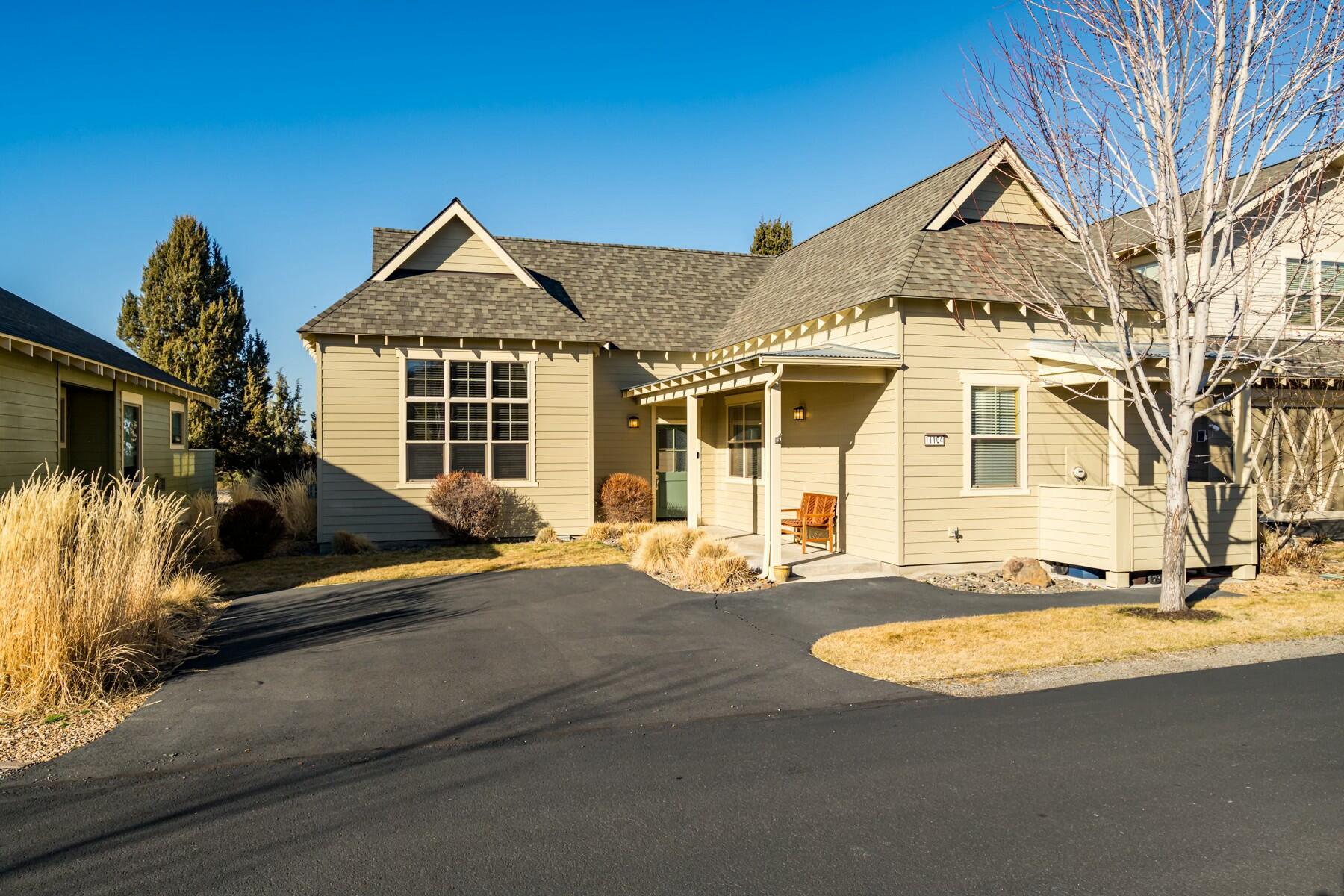 Redmond, Oregon, 97756, United States, 3 Bedrooms Bedrooms, ,2 BathroomsBathrooms,Residential,For Sale,1729232