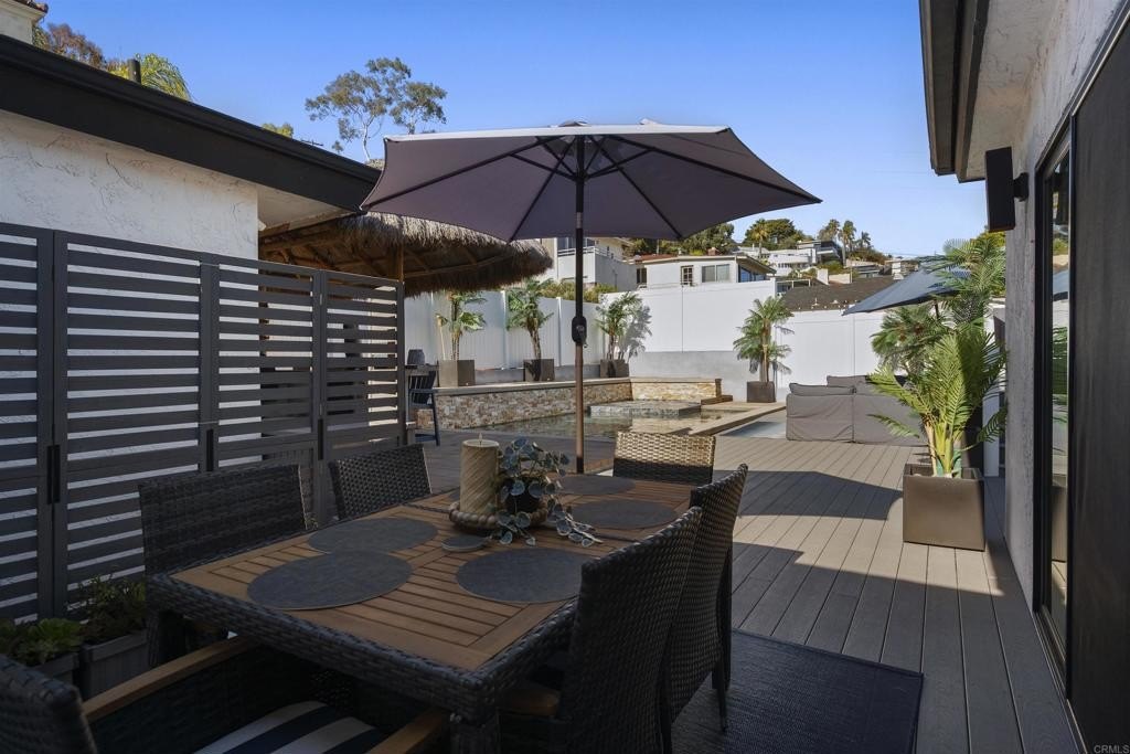 San Diego, California, 92106, United States, 3 Bedrooms Bedrooms, ,2 BathroomsBathrooms,Residential,For Sale,1991298