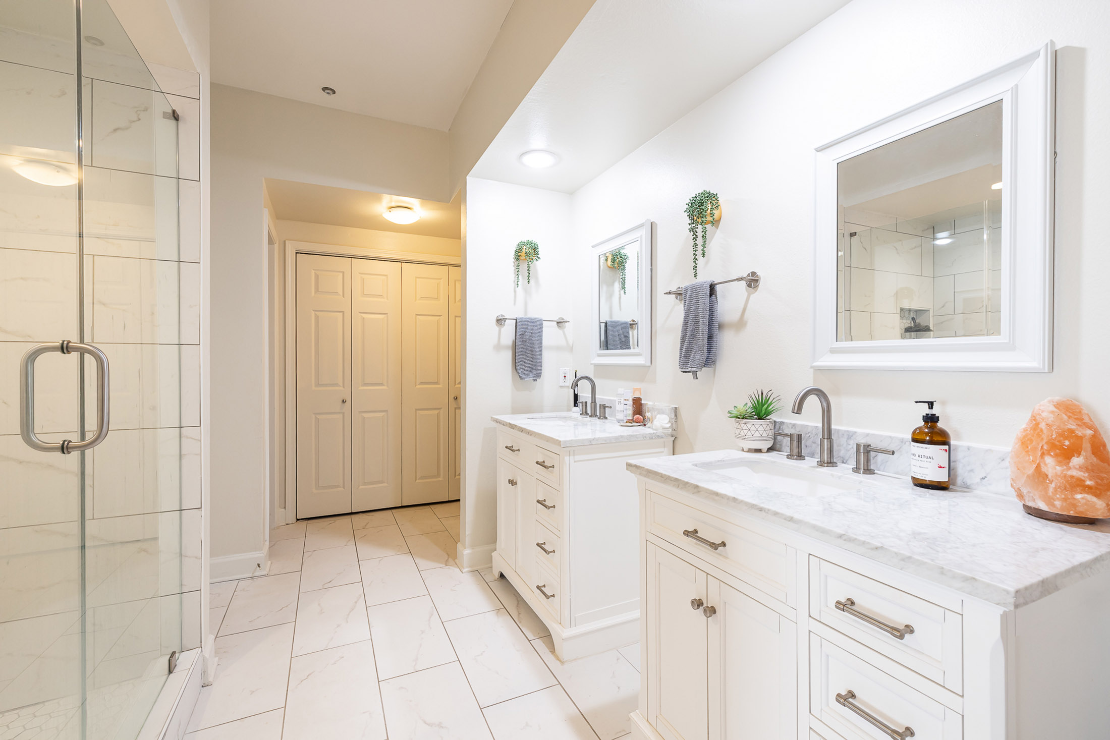  Beautiful One Bedroom Condo in a Sought-after Community - 物件實景