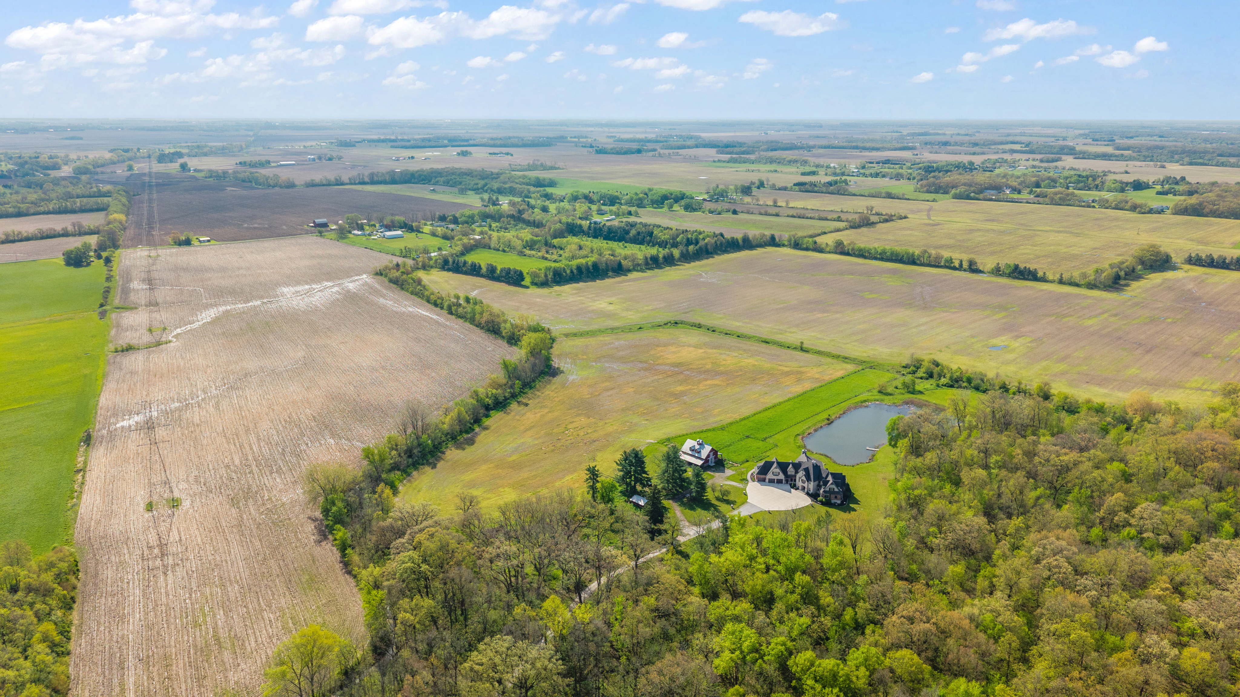  77+ Acre Estate Offering a Blend of Open Ground and Wooded Surroundings - 物件實景