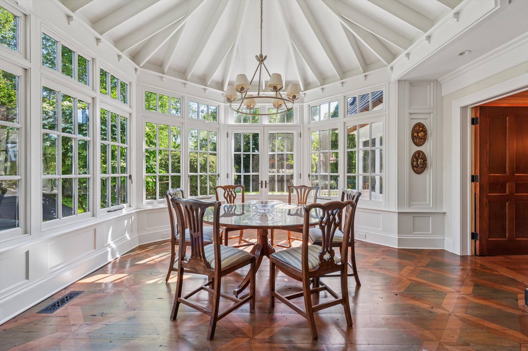 Timeless Southampton Estate with Tennis, Pool & Guest House - 物件實景
