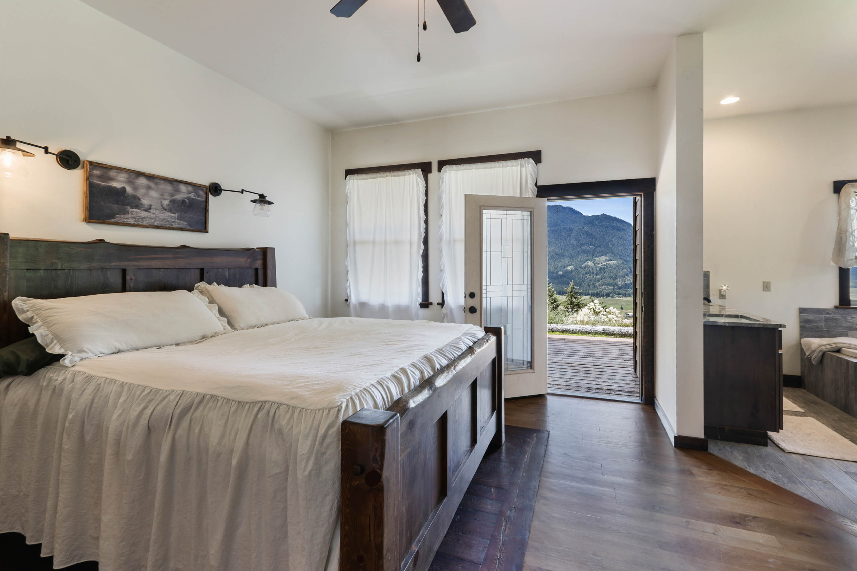 Clark Fork, Idaho, 83811, United States, 3 Bedrooms Bedrooms, ,2 BathroomsBathrooms,Residential,For Sale,1975167