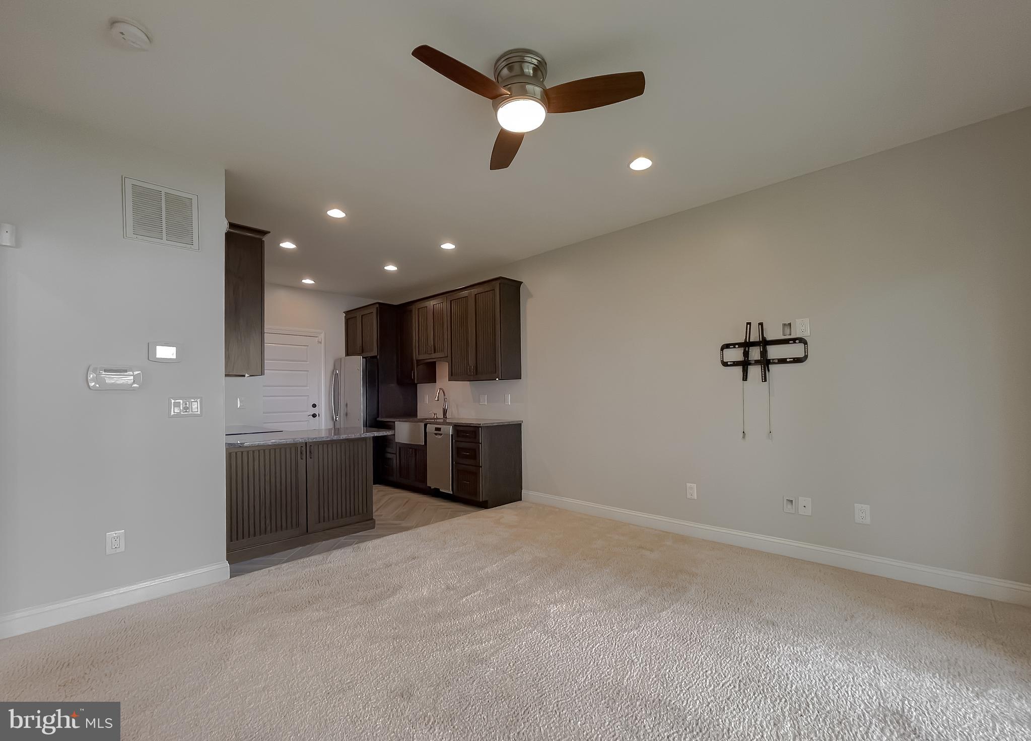 Hollywood, Maryland, 20636, United States, 5 Bedrooms Bedrooms, ,5 BathroomsBathrooms,Residential,For Sale,1914184