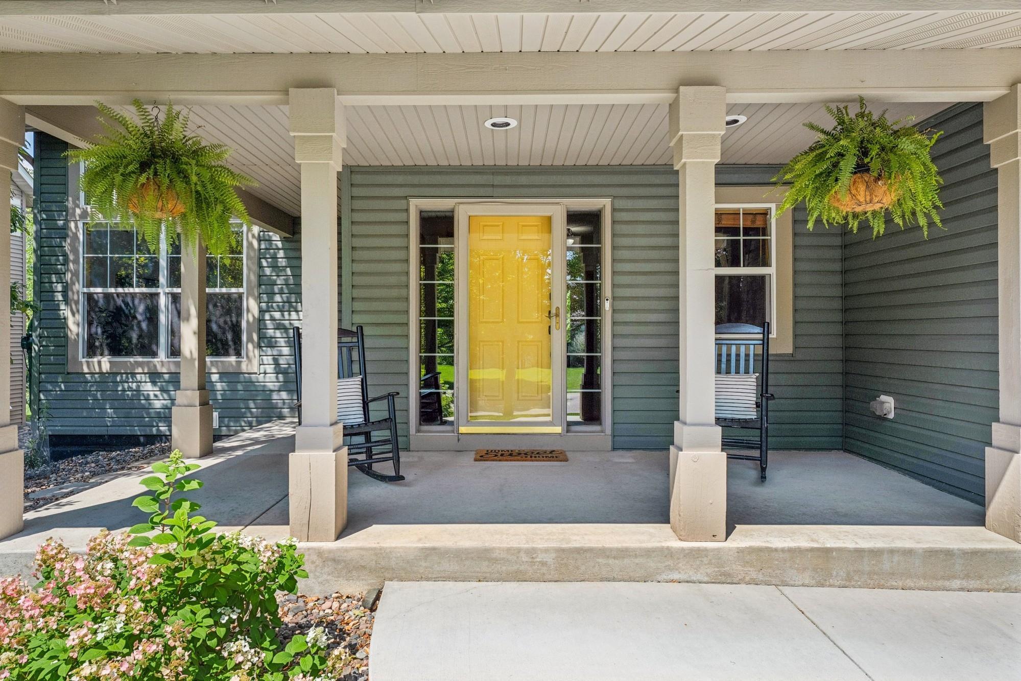 Woodbury, Minnesota, 55129, United States, 5 Bedrooms Bedrooms, ,3 BathroomsBathrooms,Residential,For Sale,1917665