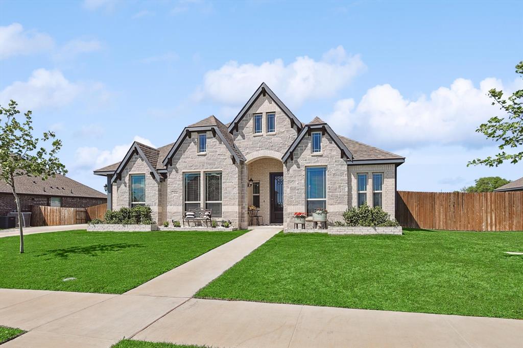 Midlothian, Texas, 76065, United States, 4 Bedrooms Bedrooms, ,3 BathroomsBathrooms,Residential,For Sale,1979860