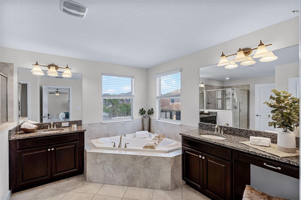 Land O Lakes, Florida, 34639, United States, 5 Bedrooms Bedrooms, ,3 BathroomsBathrooms,Residential,For Sale,1932584