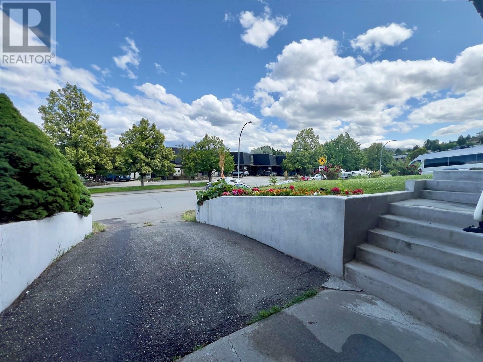 KAMLOOPS, British Columbia, V2C 1T2, CA, 5 Bedrooms Bedrooms, ,2 BathroomsBathrooms,Residential,For Sale,1839266