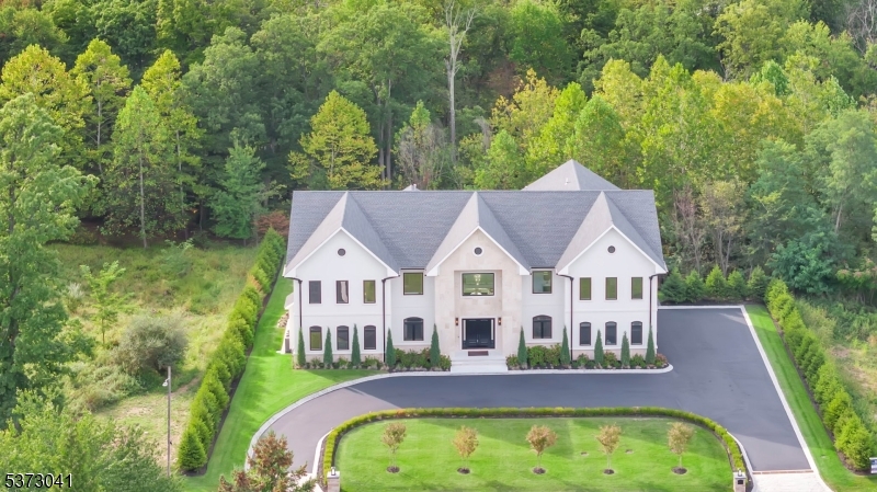 Livingston Twp., New Jersey, 07039, United States, 7 Bedrooms Bedrooms, ,9 BathroomsBathrooms,Residential,For Sale,1903454