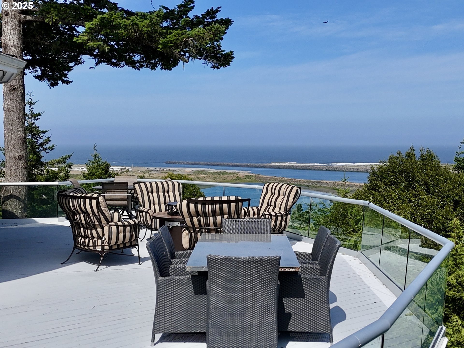 Gold Beach, Oregon, 97444, United States, 3 Bedrooms Bedrooms, ,5 BathroomsBathrooms,Residential,For Sale,1974377