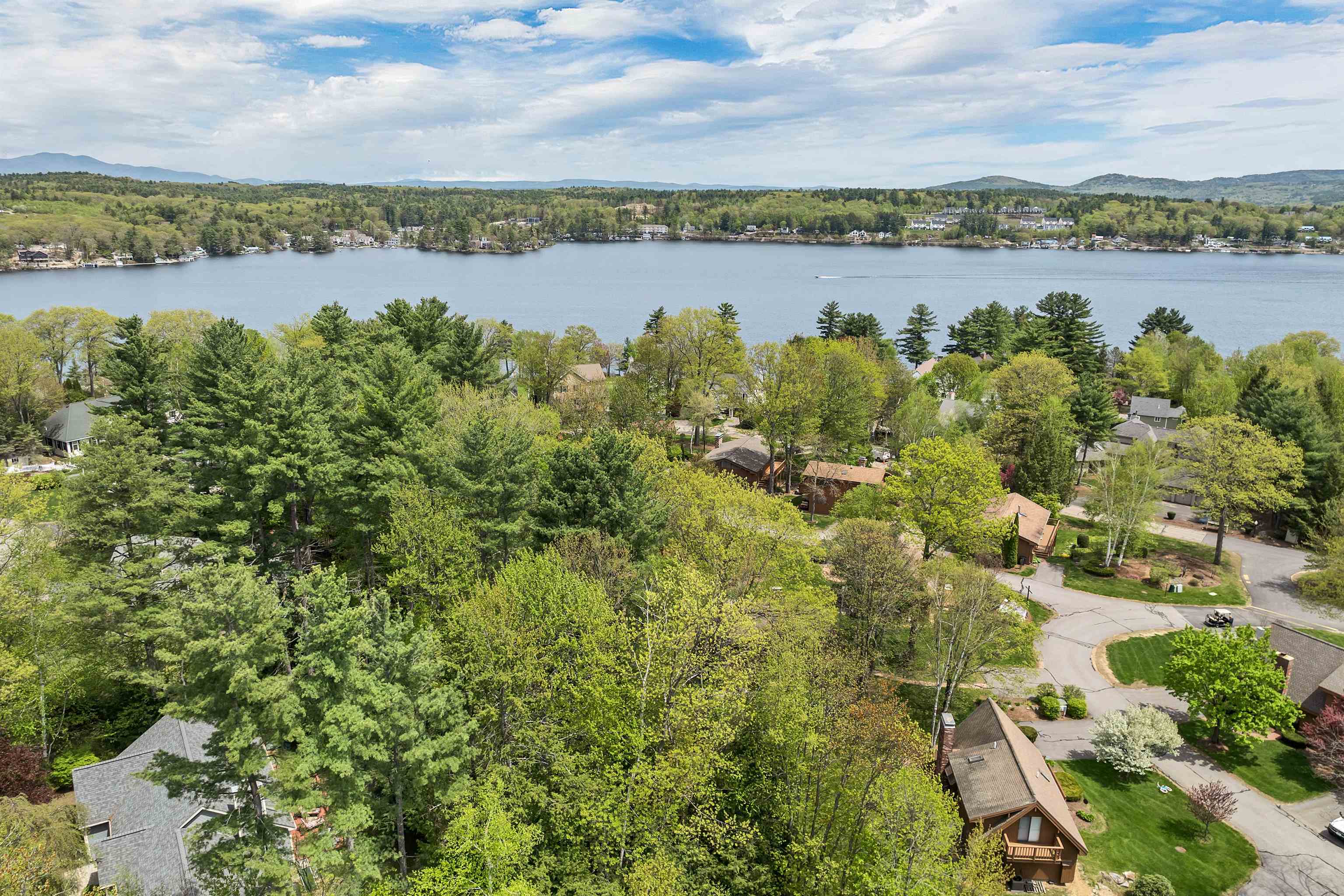 Laconia, New Hampshire, 03246, United States, 3 Bedrooms Bedrooms, ,2 BathroomsBathrooms,Residential,For Sale,1938824