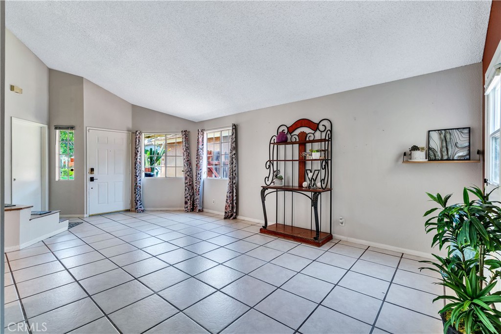 Rialto, California, 92376, United States, 3 Bedrooms Bedrooms, ,3 BathroomsBathrooms,Residential,For Sale,1909266