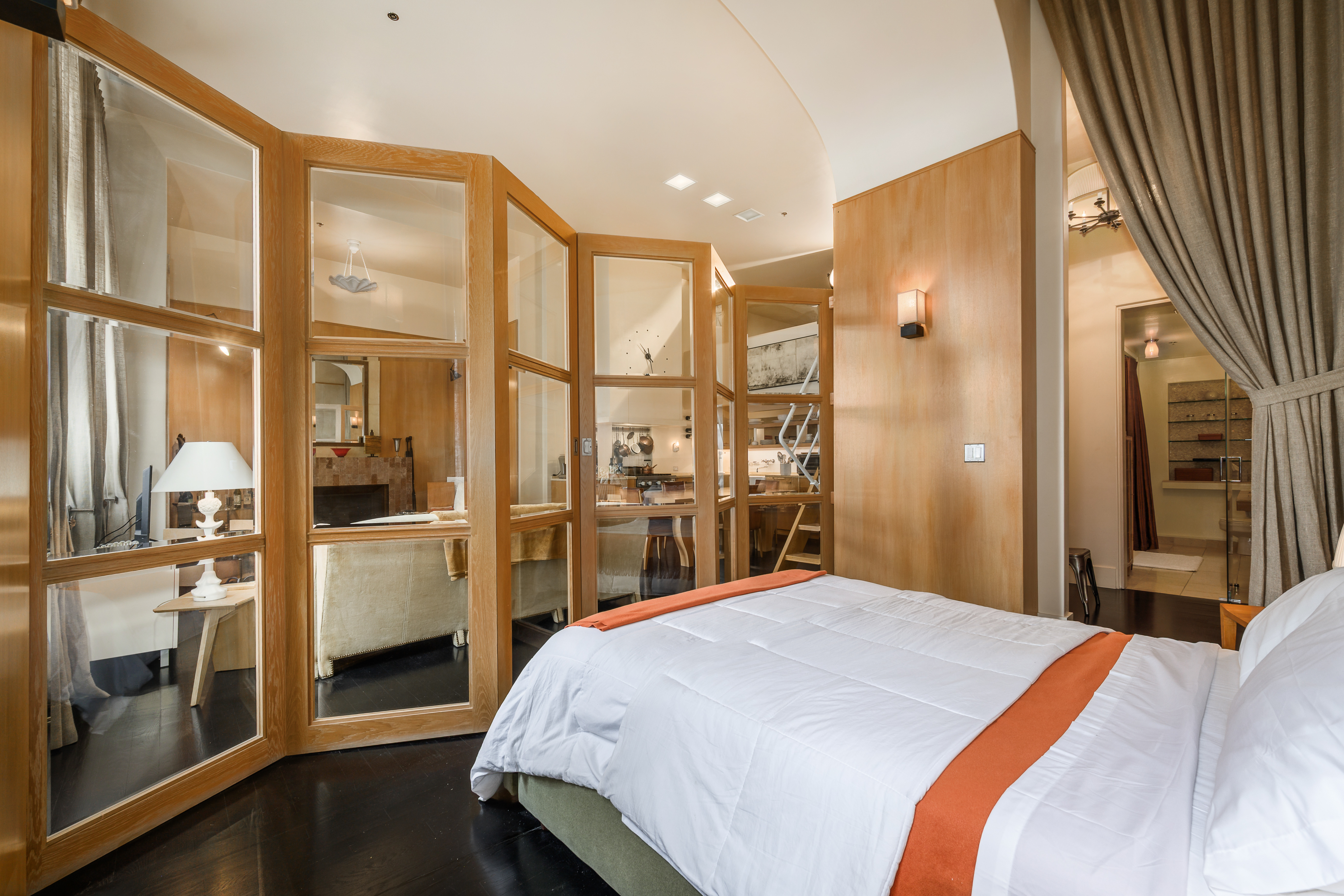  A Truly One of a Kind River North Loft - 物件實景
